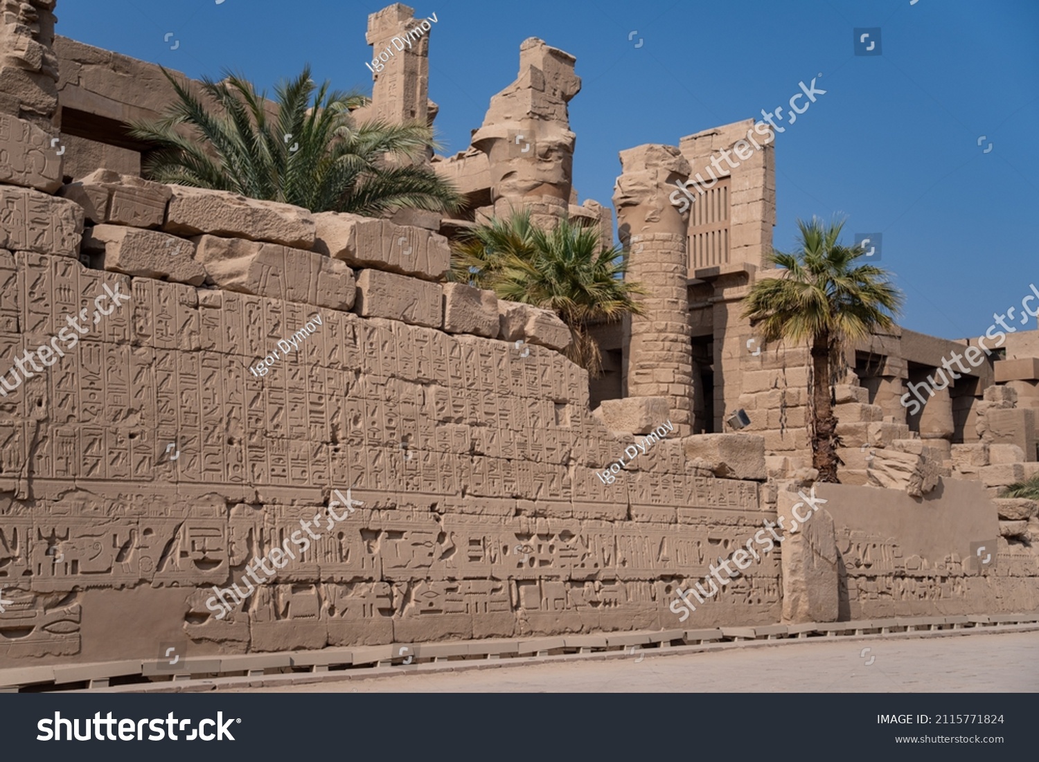 view-wall-egyptian-hieroglyphs-ancient-drawings-stock-photo-2115771824