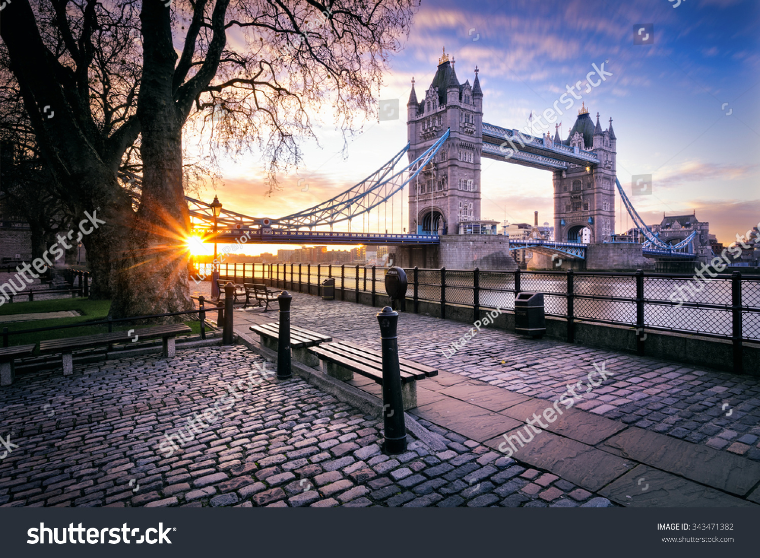 1-216-london-cold-nights-images-stock-photos-vectors-shutterstock