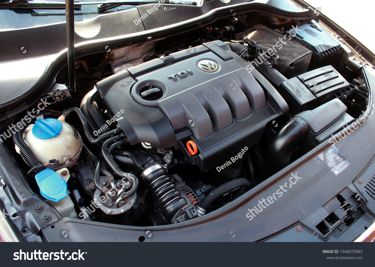 6 Passat b6 dashboard Images, Stock Photos & Vectors | Shutterstock