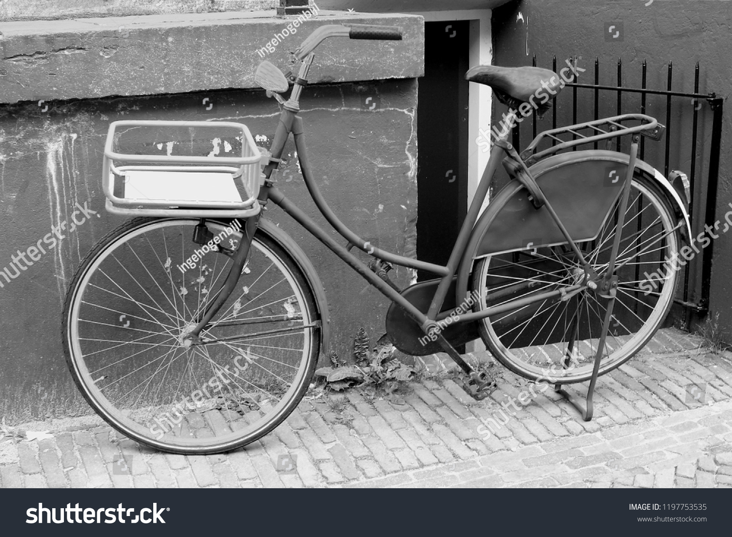 vintage ladies bike