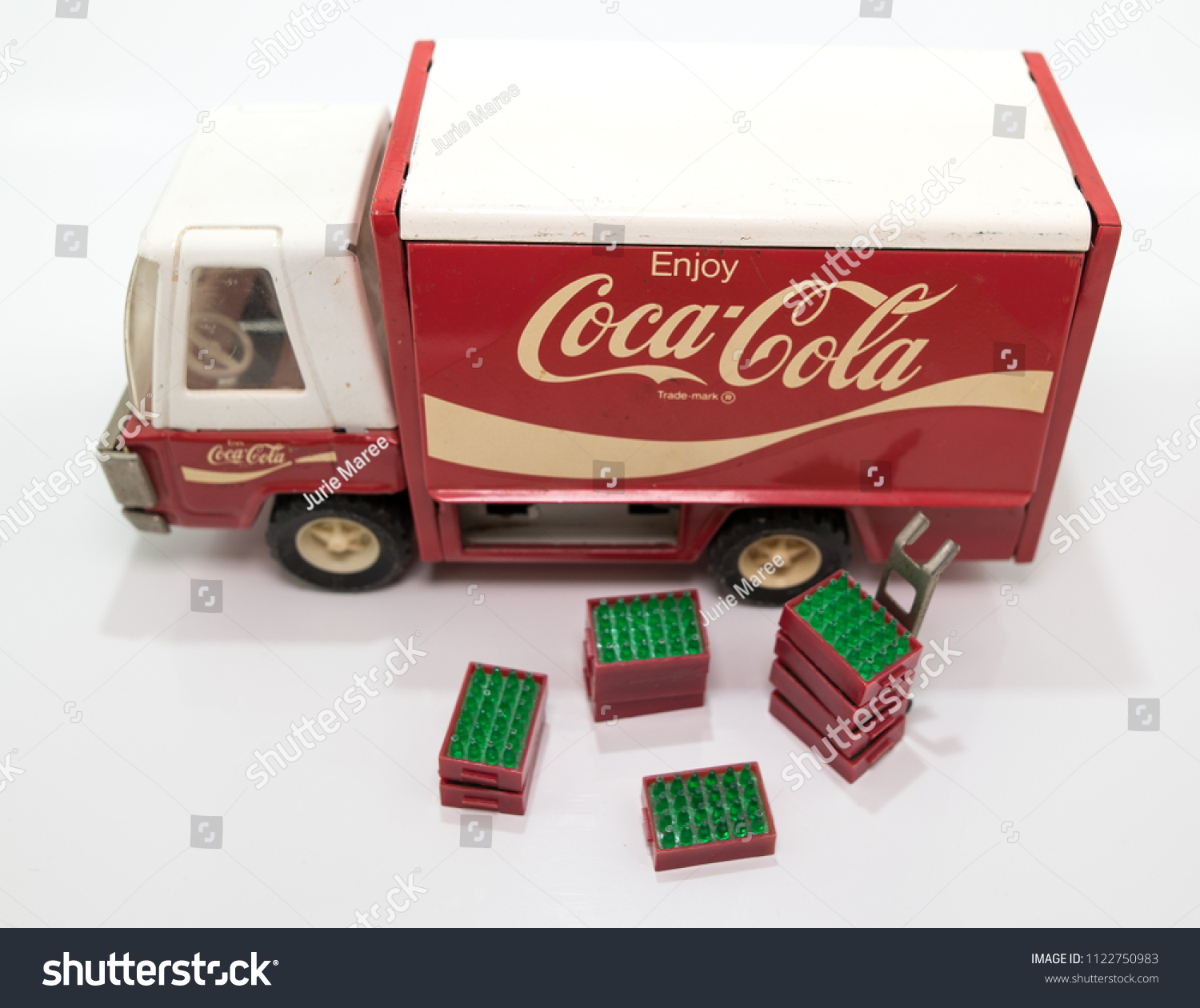 toy coca cola delivery truck