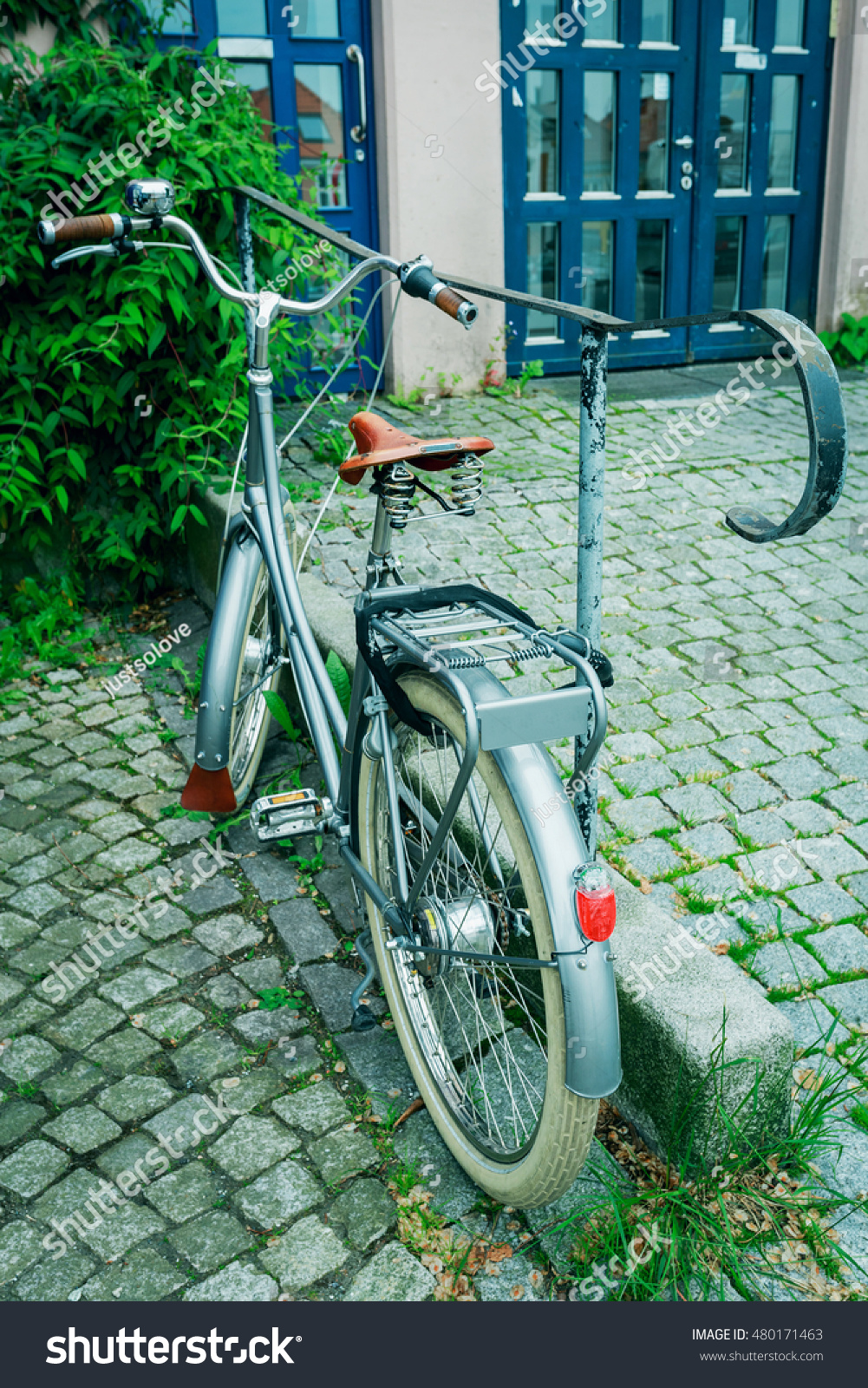 old fashioned bicycle bell