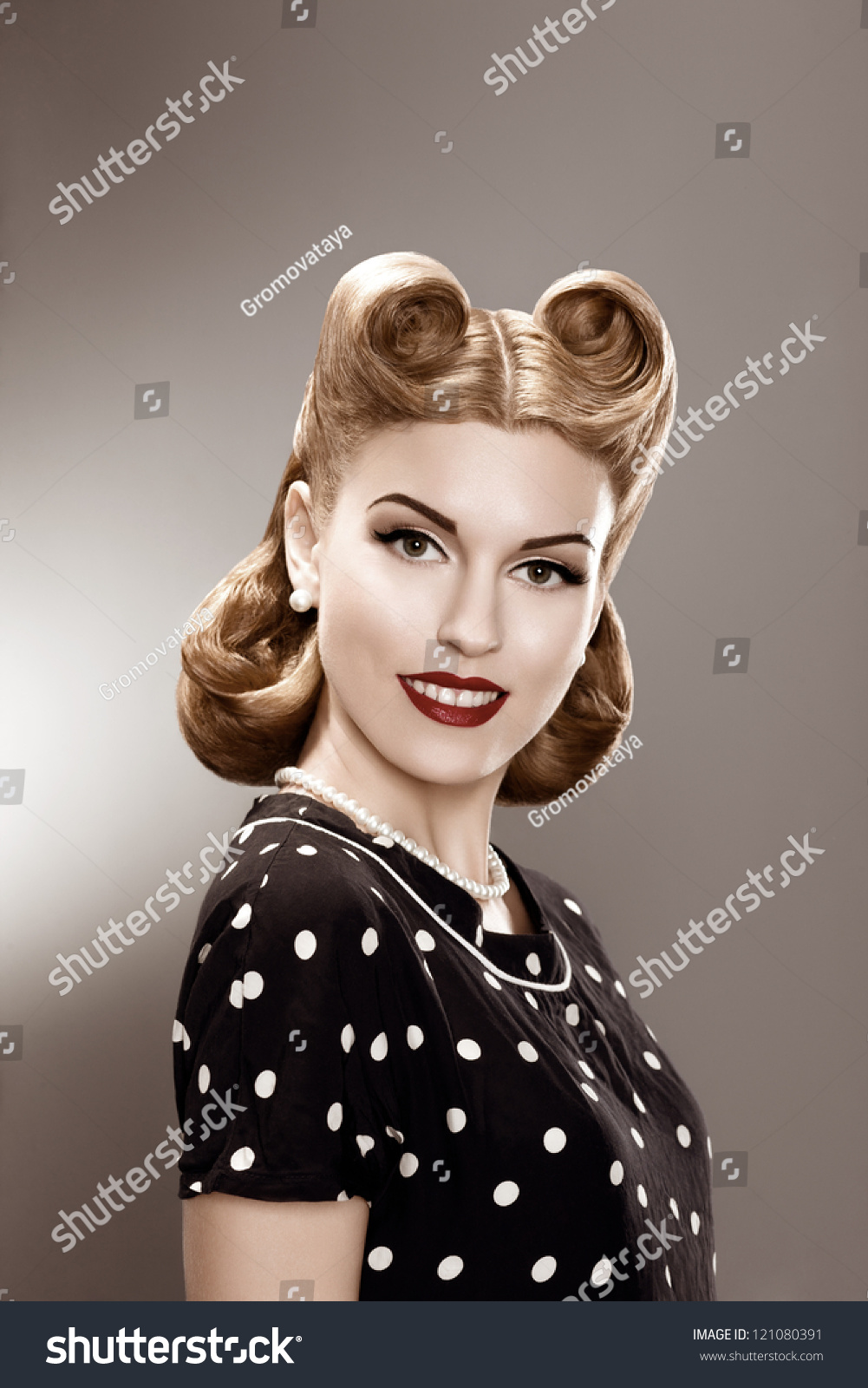 Vintage. Retro Woman In Stylish Polka Dot Dress Portrait - Pin Up Stock ...