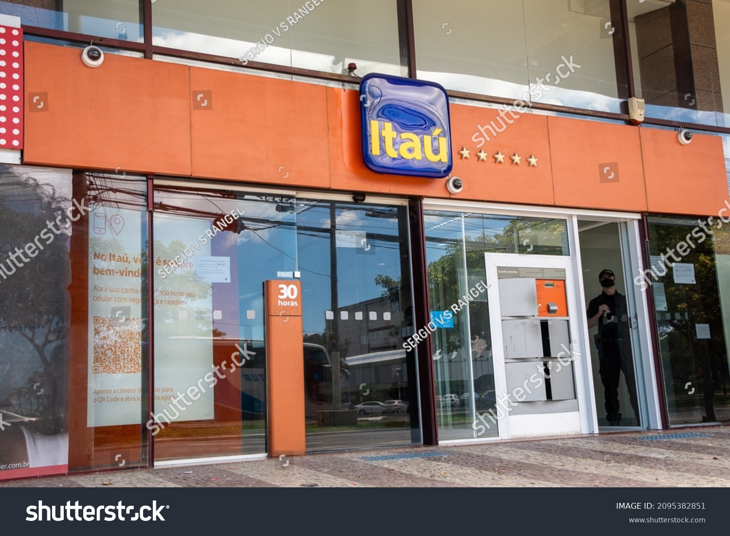 512 Itau bank Images, Stock Photos & Vectors | Shutterstock