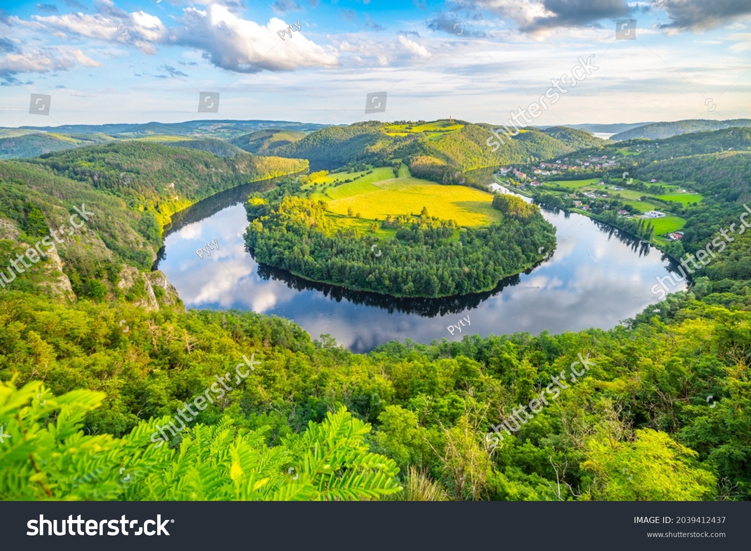 3,492 Moldau river Images, Stock Photos & Vectors | Shutterstock