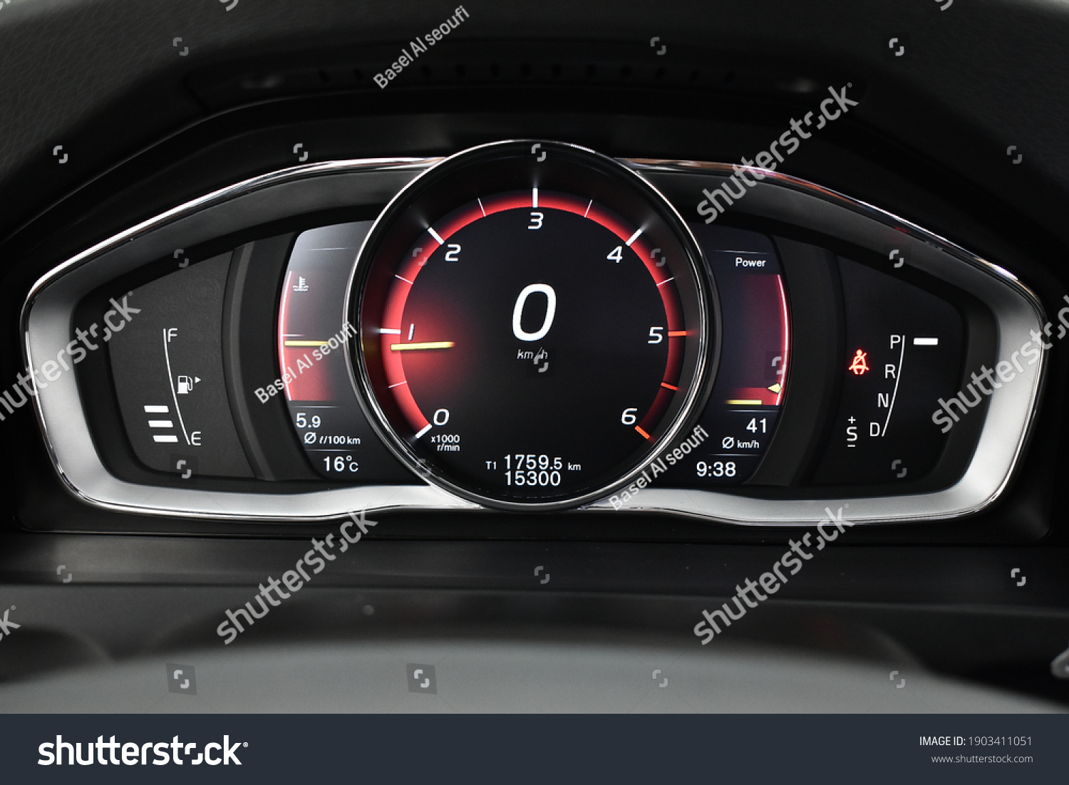 1,521 Volvo dashboard Images, Stock Photos & Vectors | Shutterstock