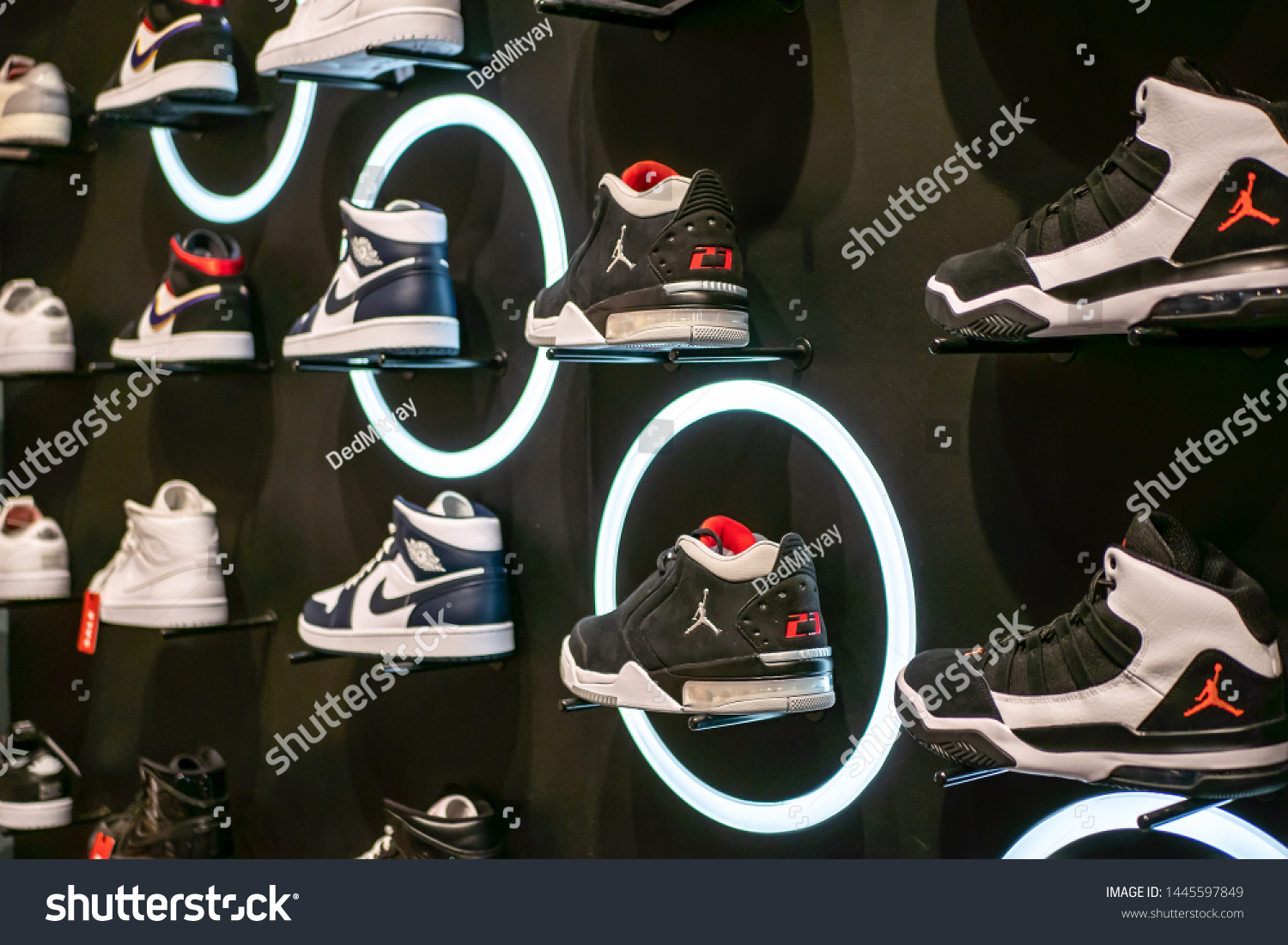 nike air jordan store