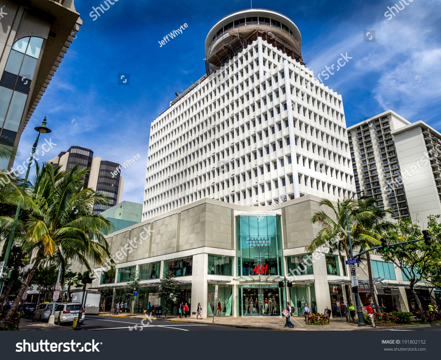 22 Waikiki shopping plaza Images, Stock Photos & Vectors | Shutterstock