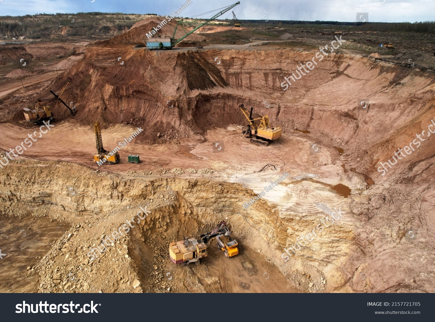 Walking Dragline Excavator Open Pit Mining Stock Photo 2157721705 ...