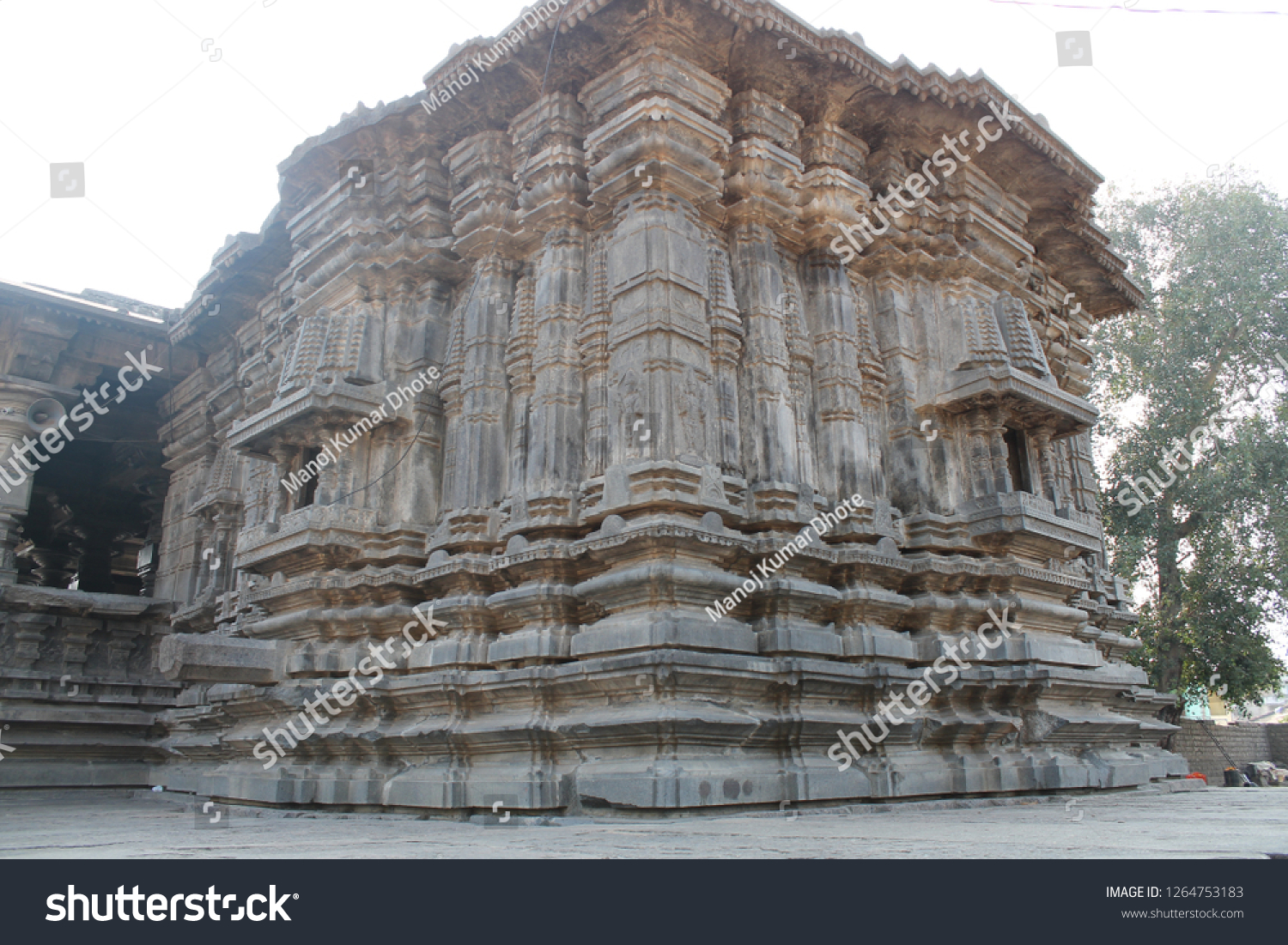 warangal fort kakatiya kala thoranam thousand stock photo edit now 1264753183 https www shutterstock com image photo warangal fort kakatiya kala thoranam thousand 1264753183