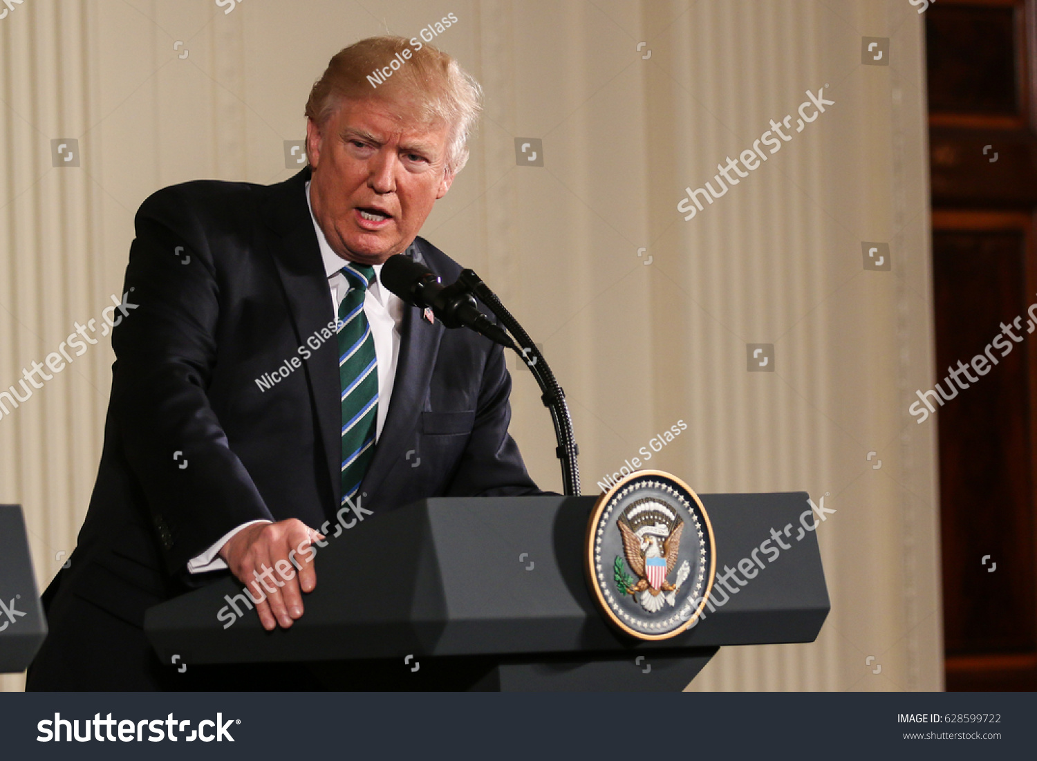 859 Donald Trump Press Conference Images, Stock Photos & Vectors ...