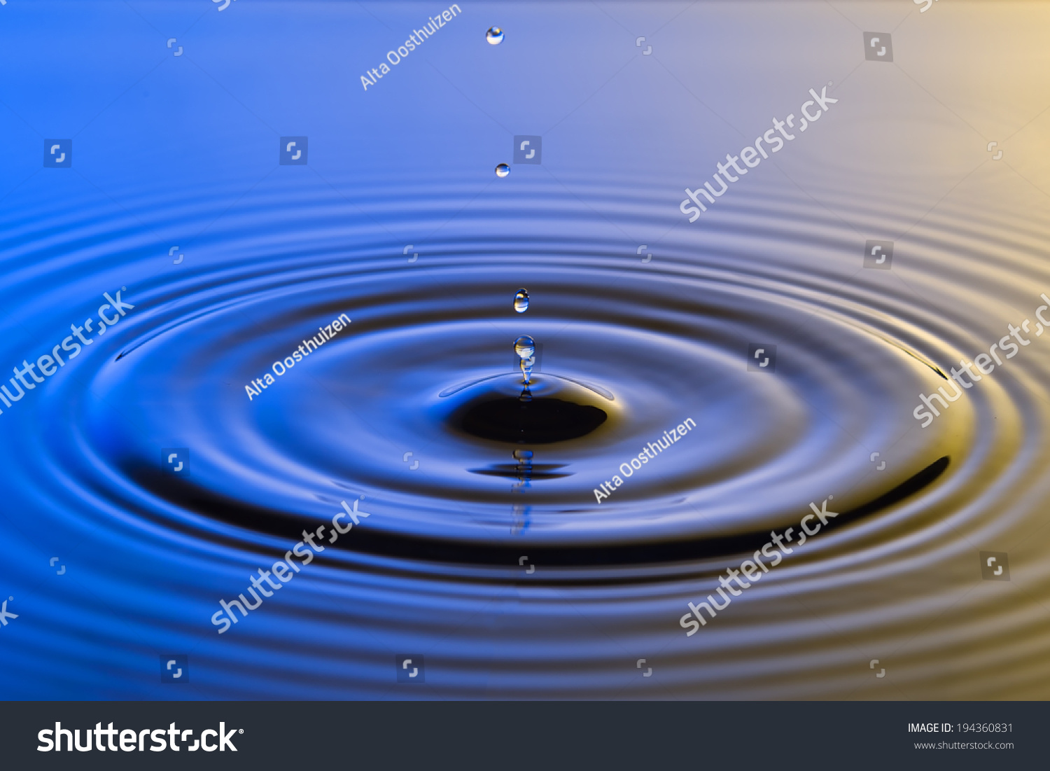 Water Drop Close Concentric Ripples On Stock Photo 194360831 - Shutterstock