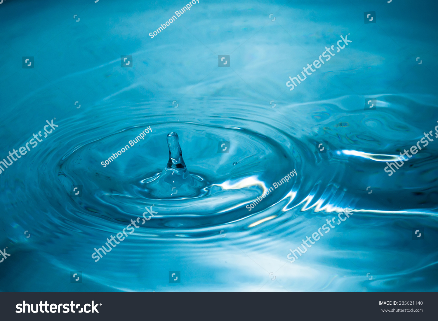 Water Drop Sunlight Stock Photo 285621140 | Shutterstock