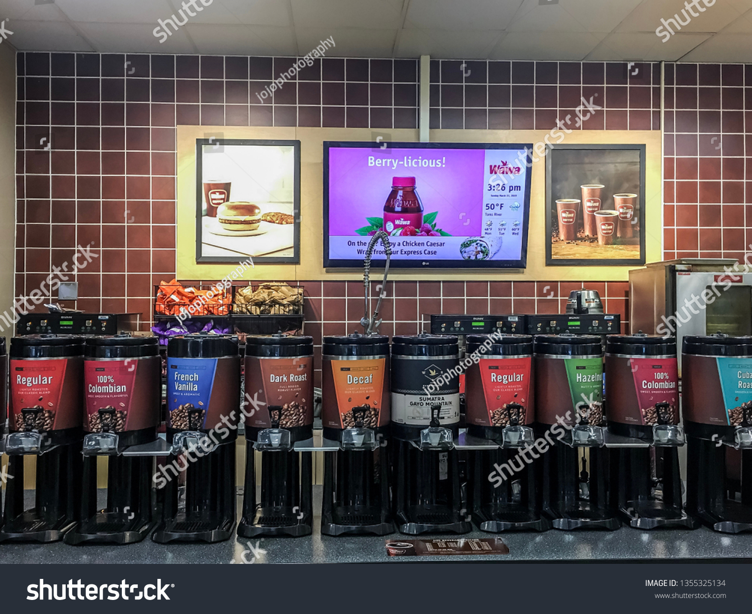 1,243 Wawa Images, Stock Photos & Vectors | Shutterstock