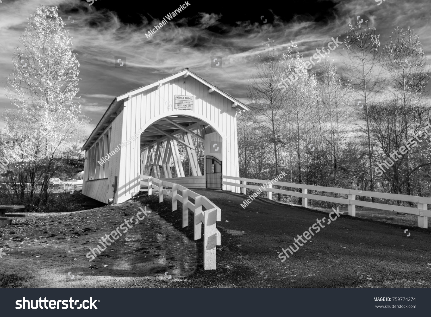 Weddle Wooden Covered Bridge Sweet Home Stock Photo 759774274 ...