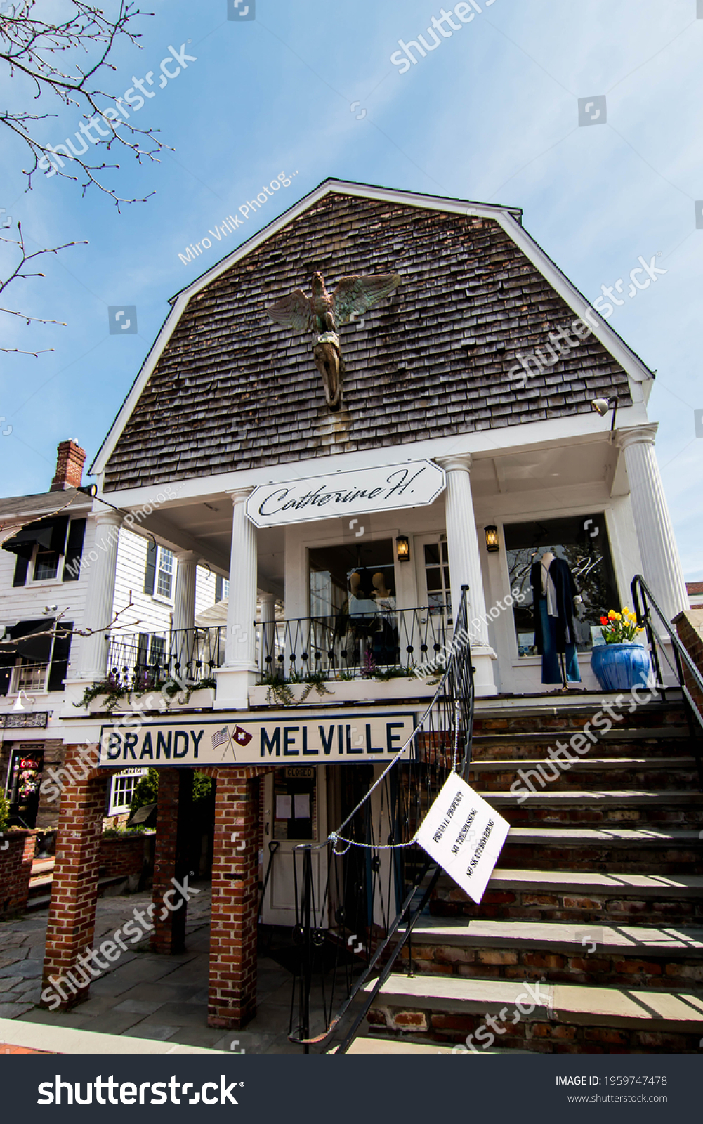 brandy melville passy Eating place