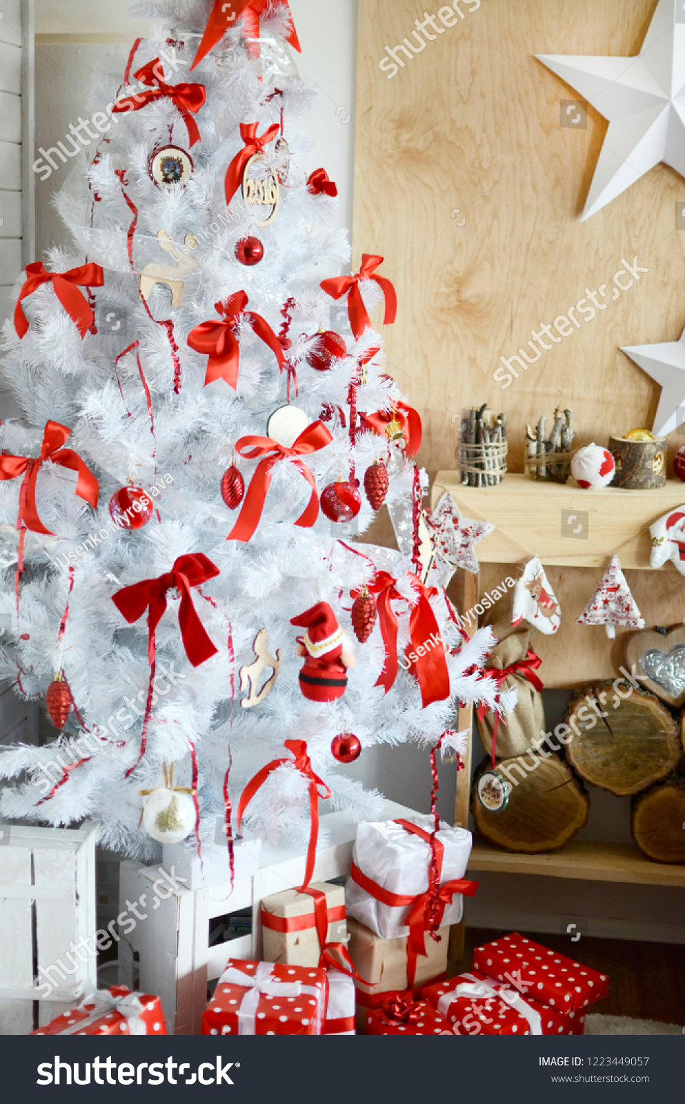 Featured image of post Red Bows For Xmas Tree Download bow xmas images and photos