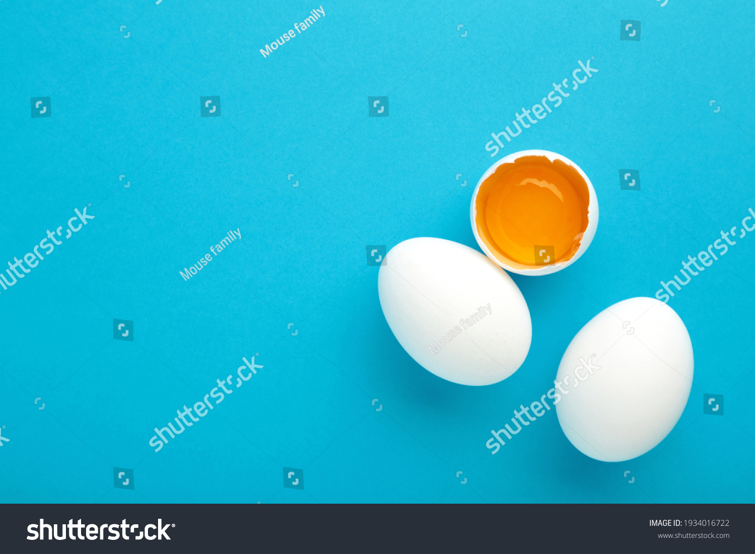 71,280 Broken eggs background Images, Stock Photos & Vectors | Shutterstock