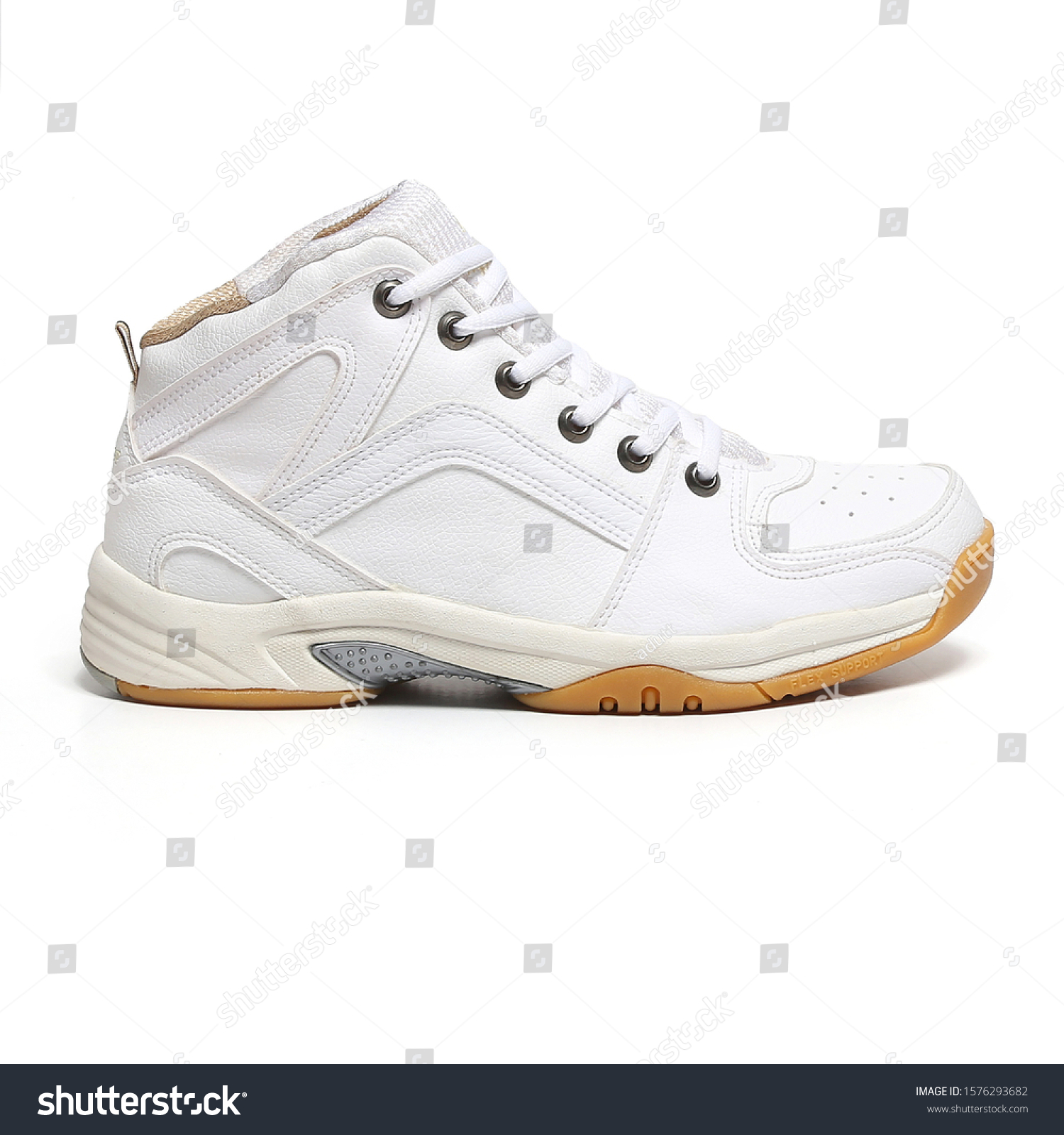 high ankle sports shoes