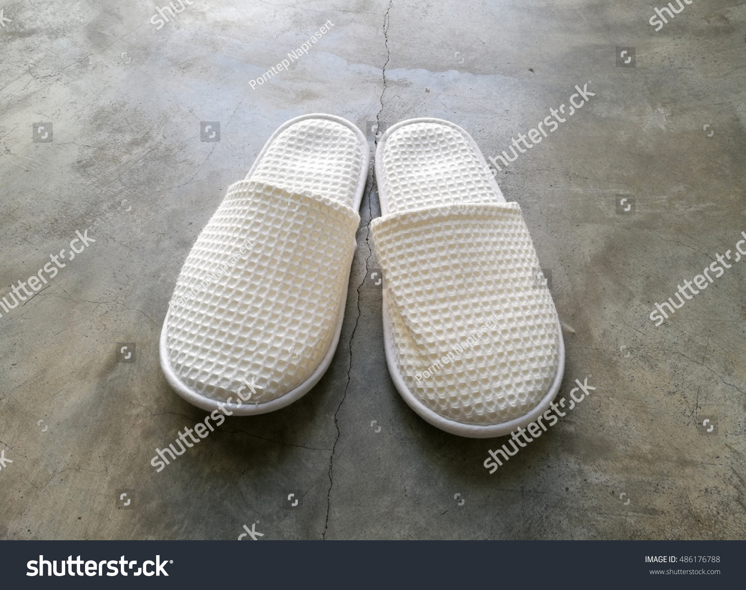 white house slippers