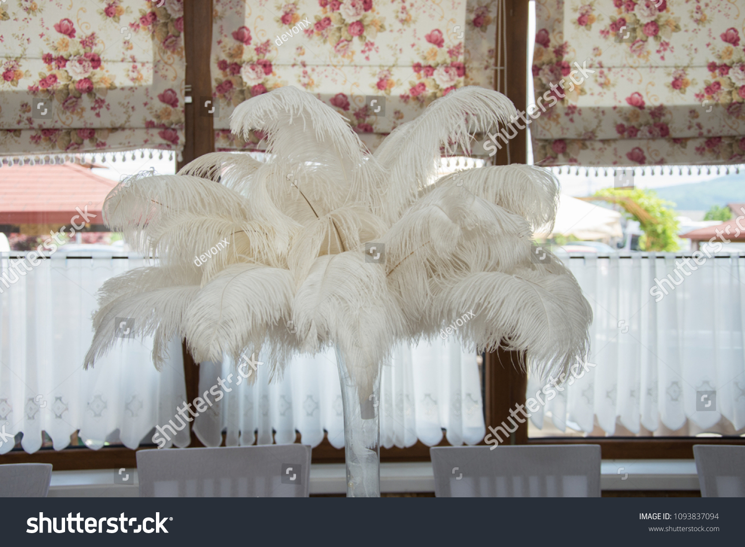 ostrich feather wedding