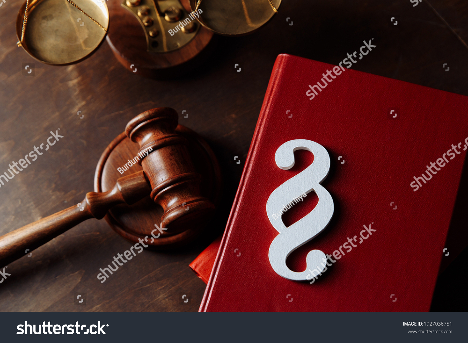 White Paragraph Symbol On Law Books Stock Photo 1927036751 | Shutterstock