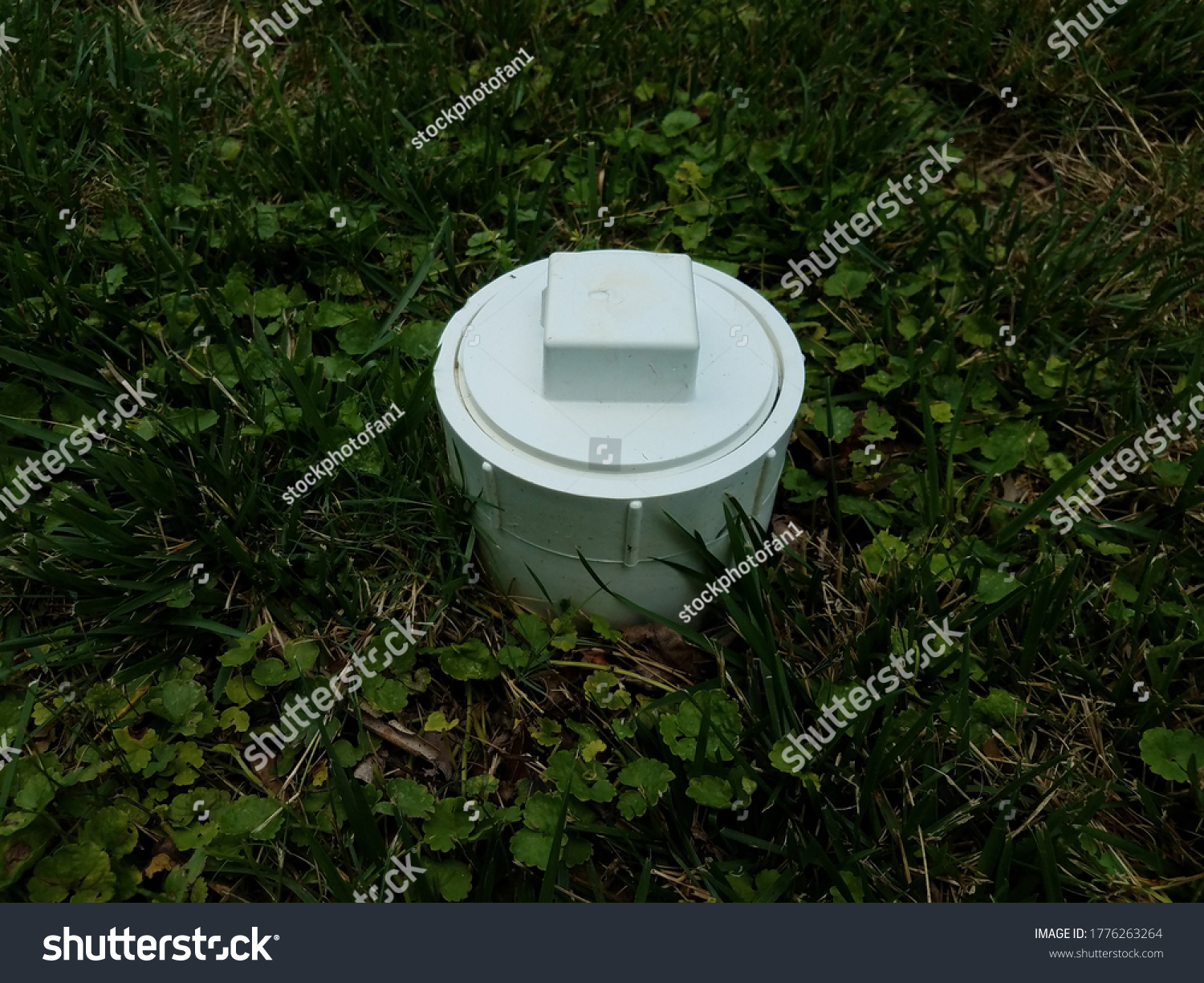 6,424 Green sewer drain Images, Stock Photos & Vectors | Shutterstock