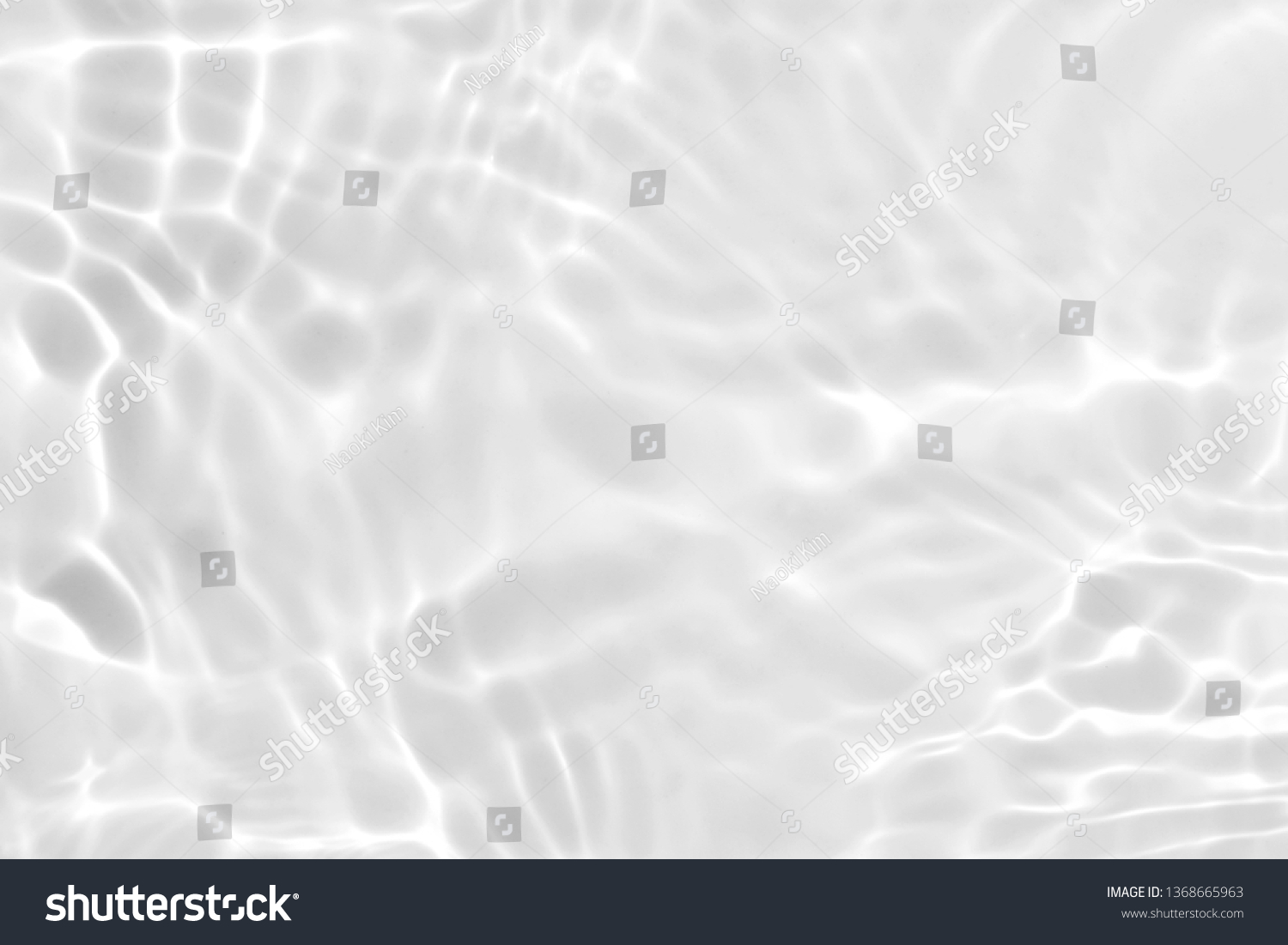 白い波の抽象的または波状の水テクスチャ背景 の写真素材 今すぐ編集