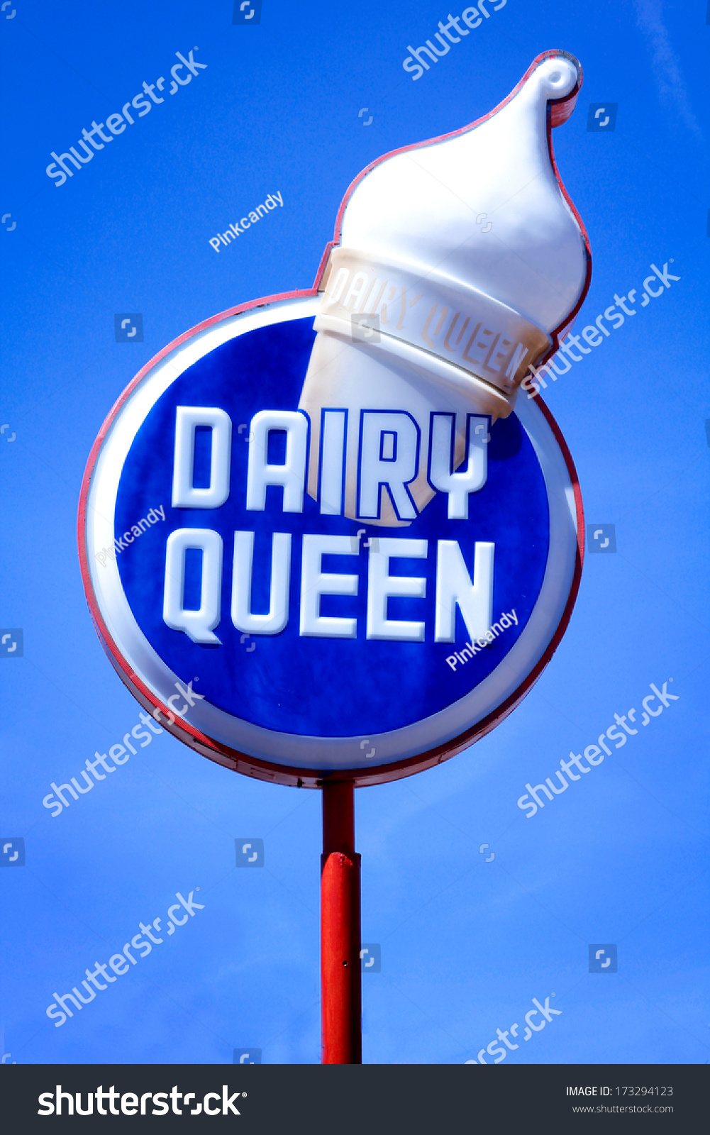 William-Az April 19 2012: Vintage Dairy Queen Sign On Route 66. Dq Was ...