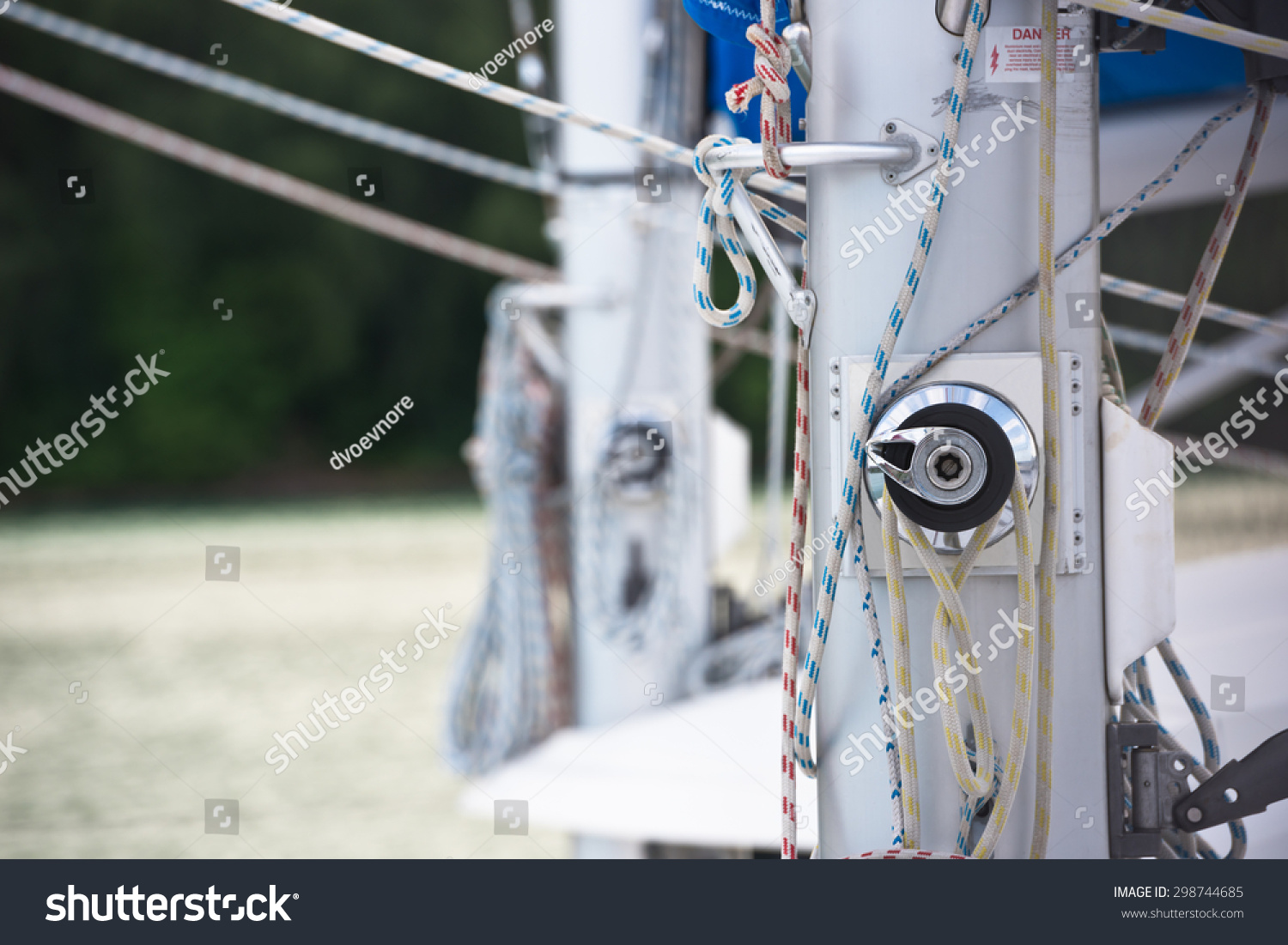 sailboat downhaul rigging