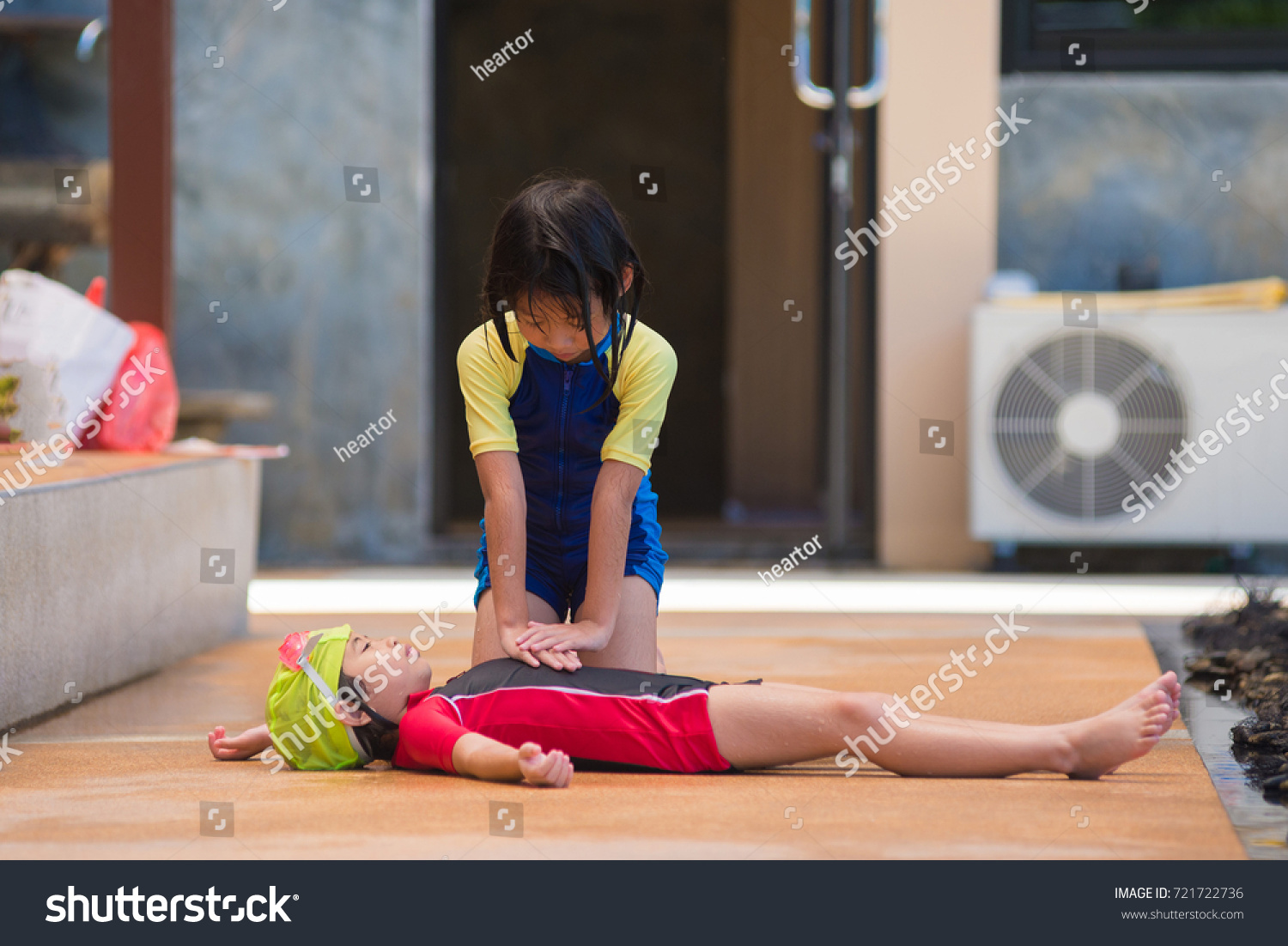 Woman Giving Cpr Aed Victim Child Stock Photo 721722736 | Shutterstock