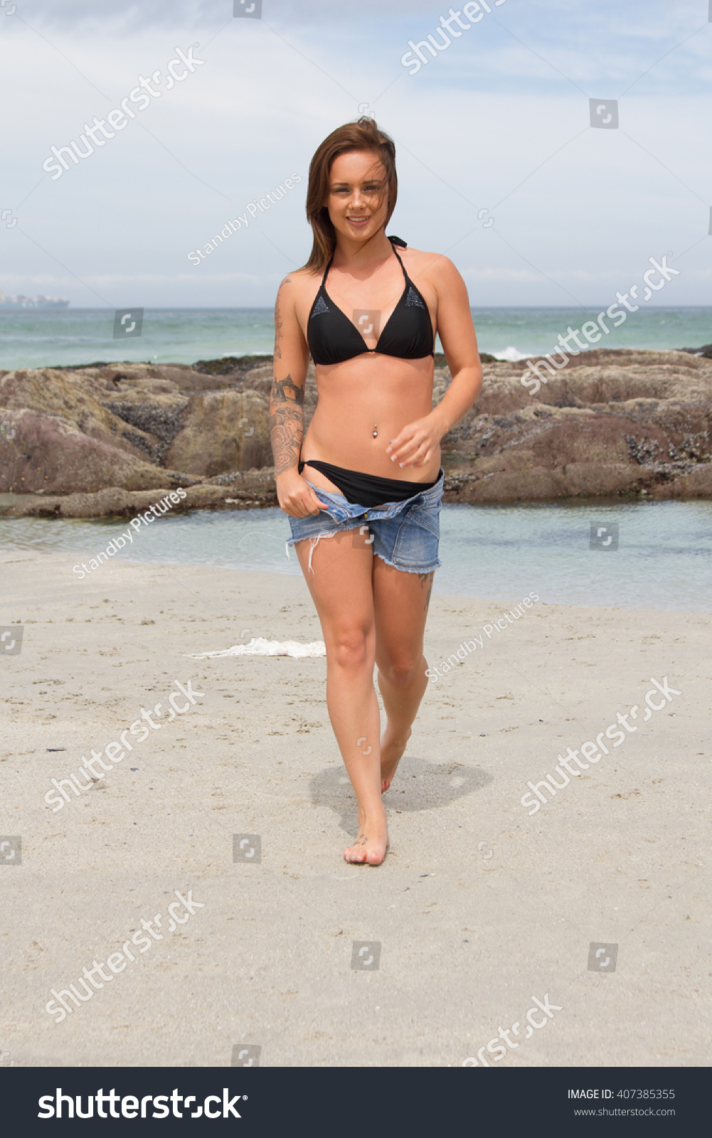 Girl Takes Bikini Off