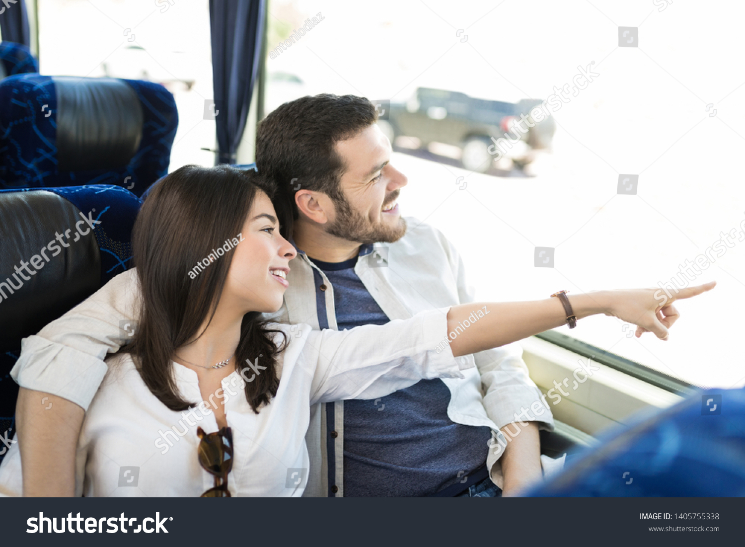 935 Looking Through Bus Window Images, Stock Photos & Vectors ...