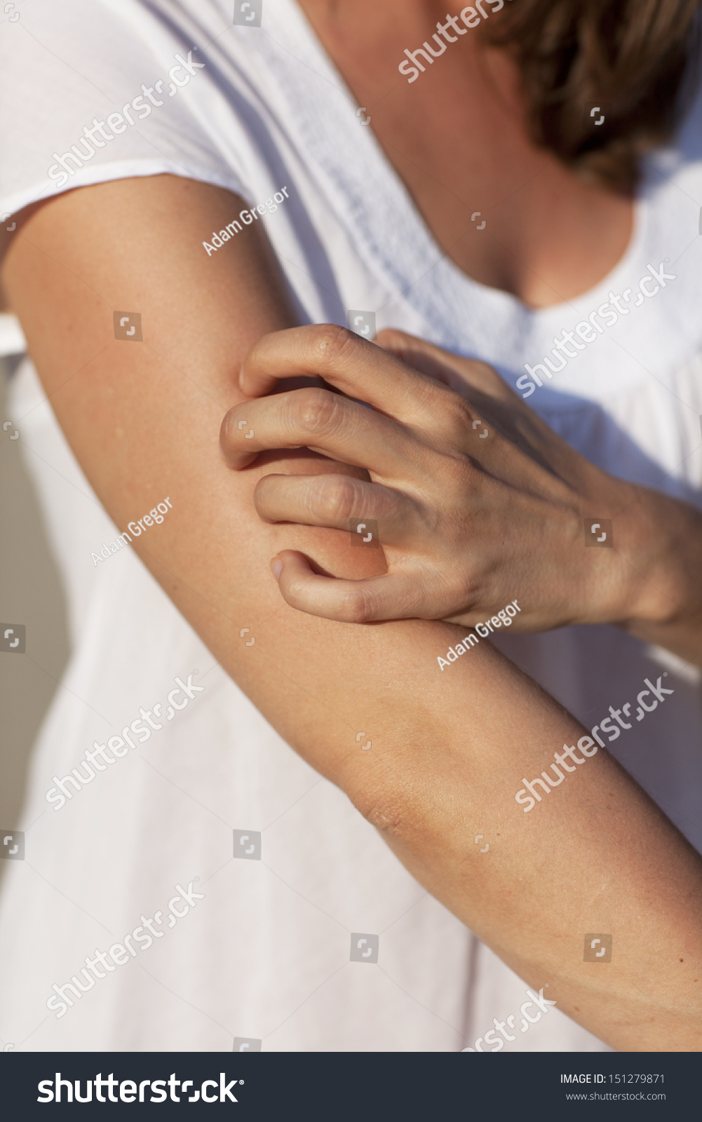 Woman Scratching Stock Photo 151279871 : Shutterstock