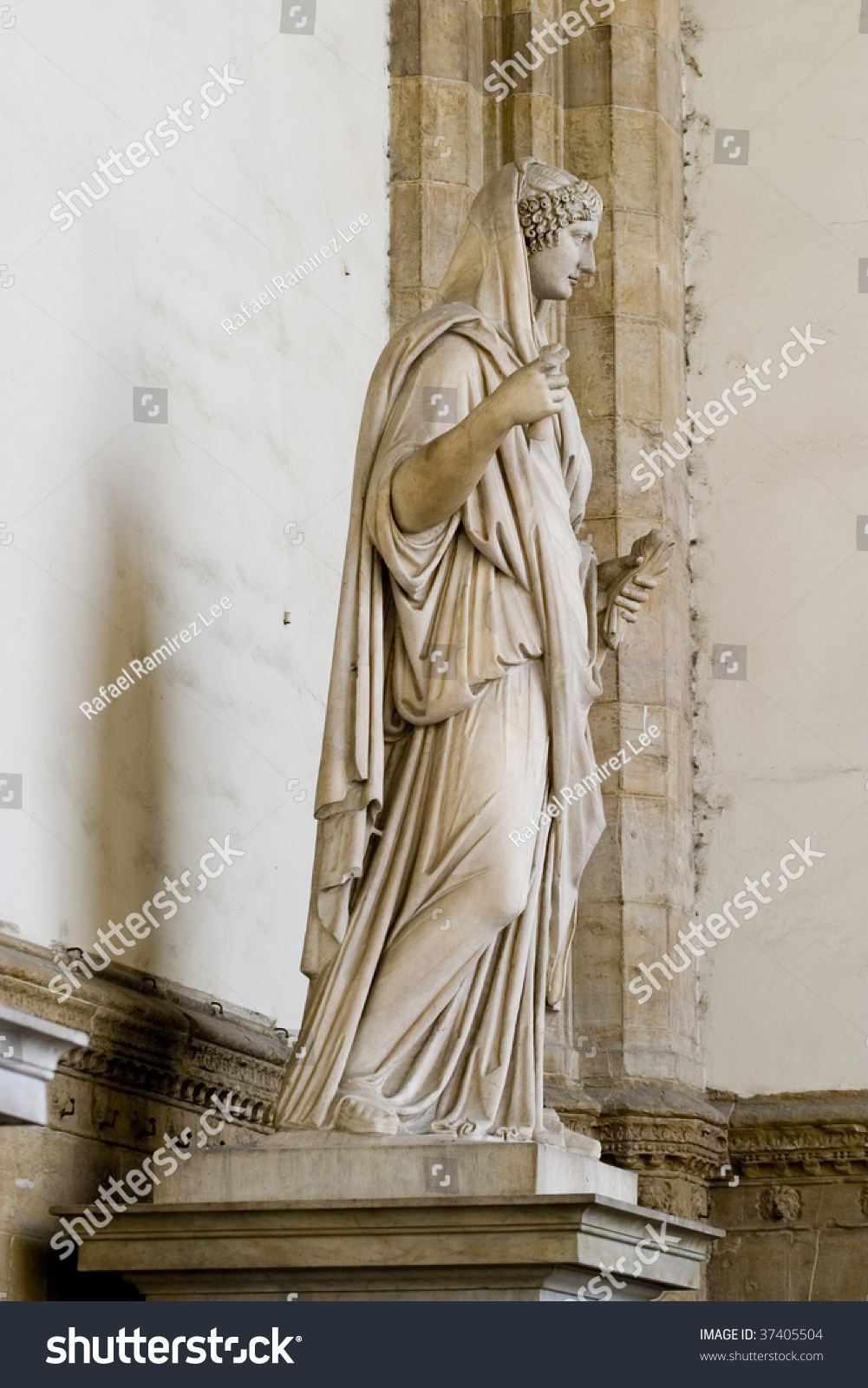 Woman Statue In Florence Italy Stock Photo 37405504 : Shutterstock