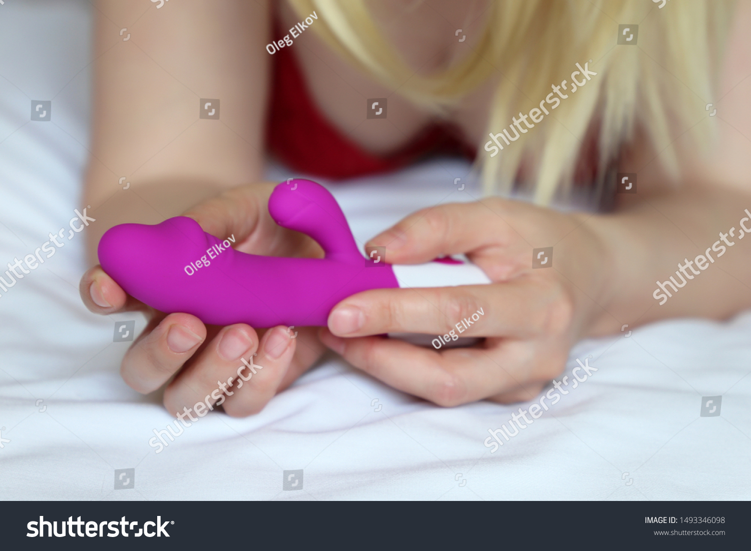 hot blonde play with fingers and sextoys