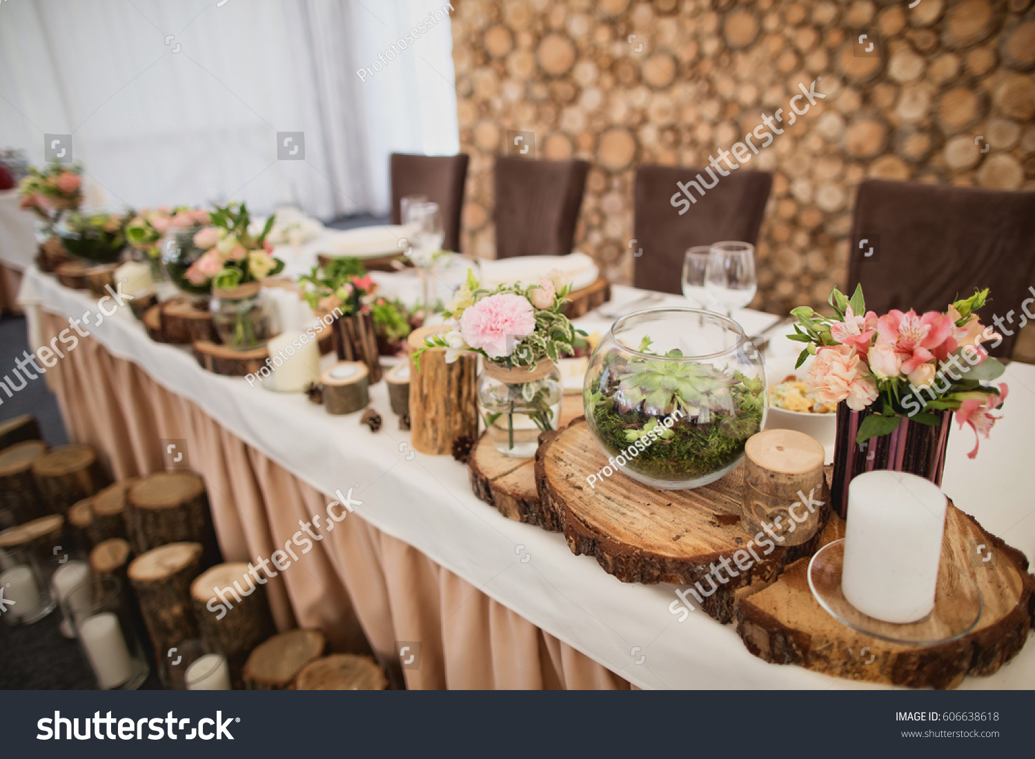 Wood Wedding Decor Stockfoto Jetzt Bearbeiten 606638618 Shutterstock