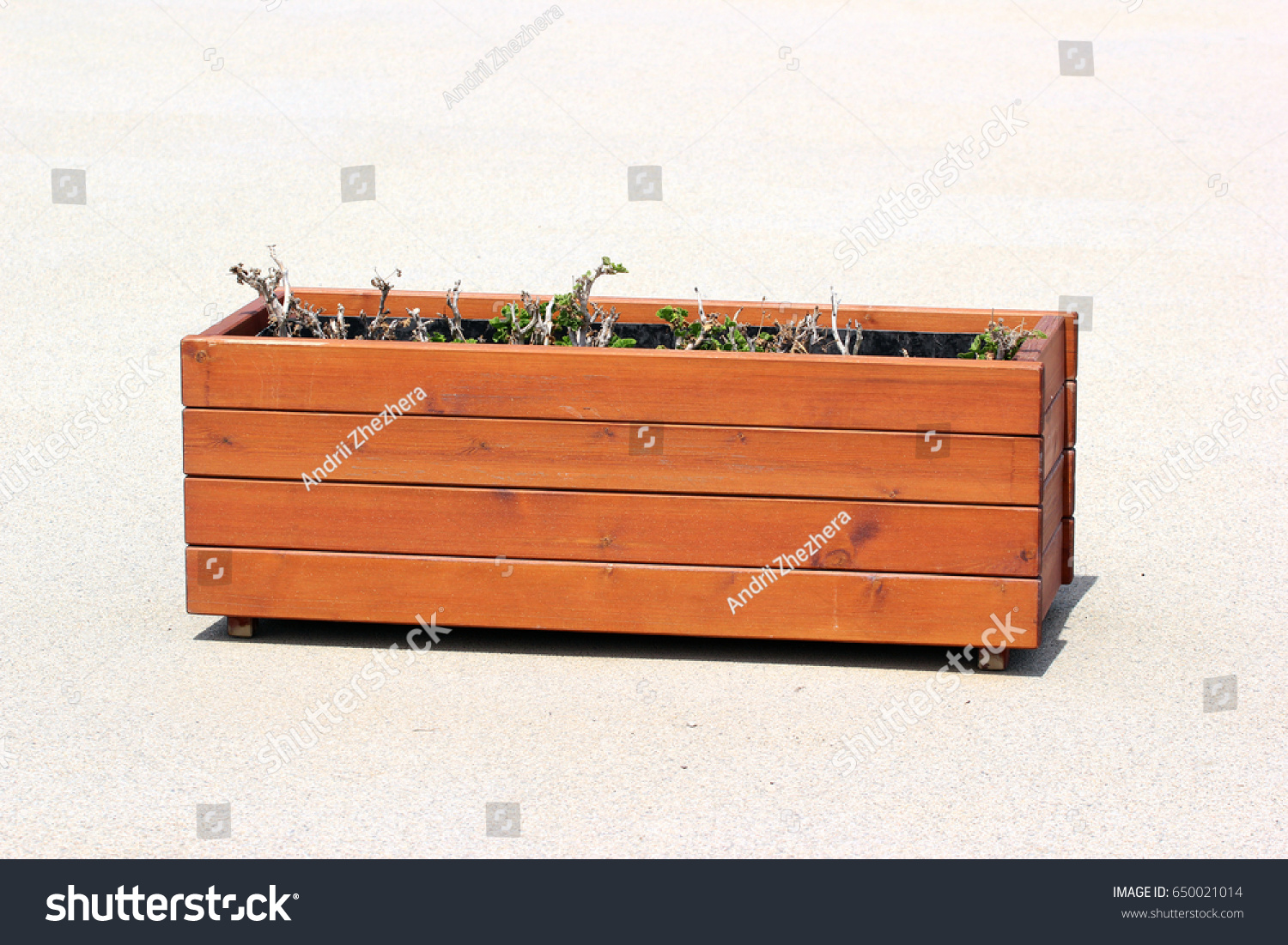 11,109 Wooden planter Images, Stock Photos & Vectors | Shutterstock