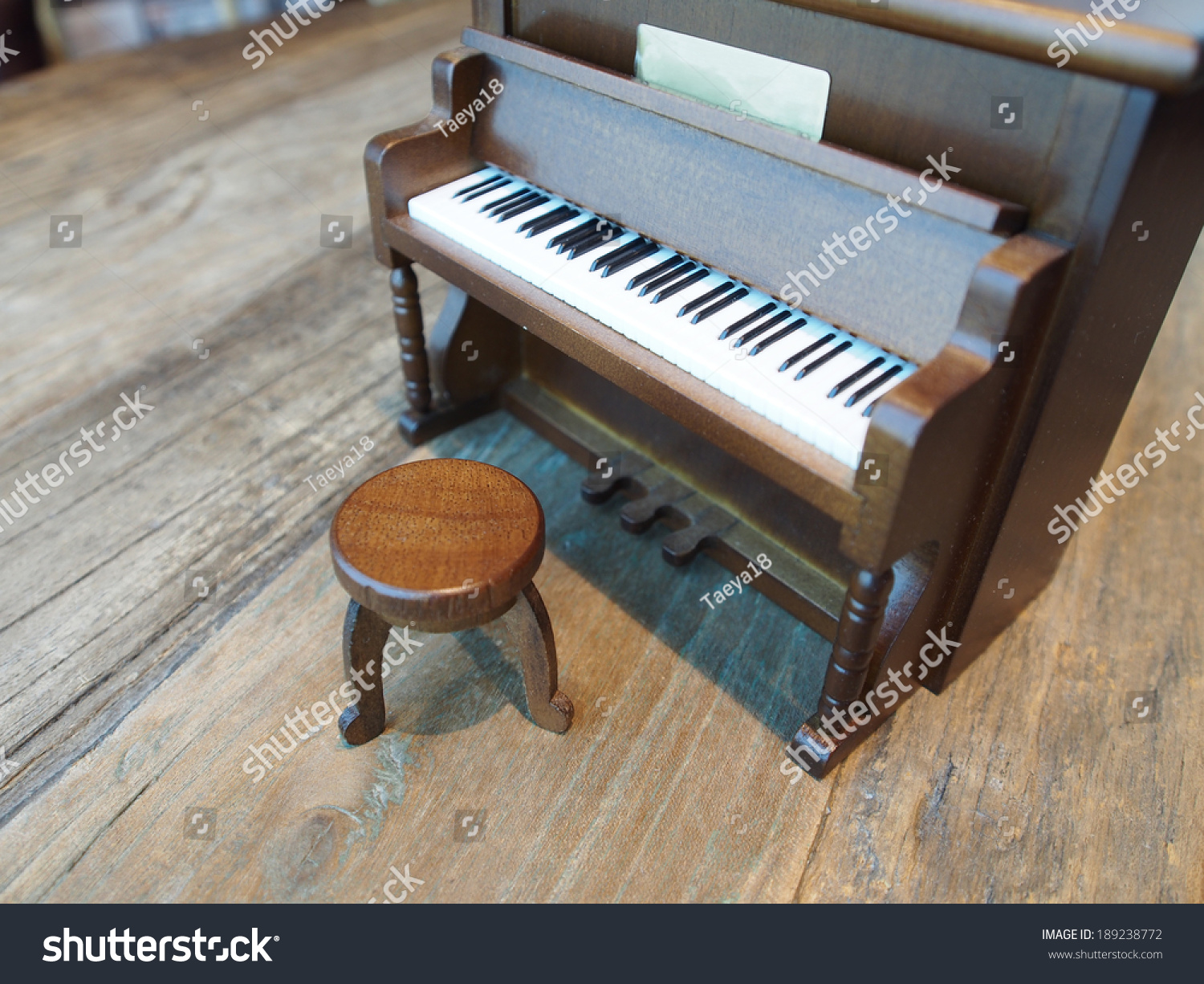 vintage toy piano