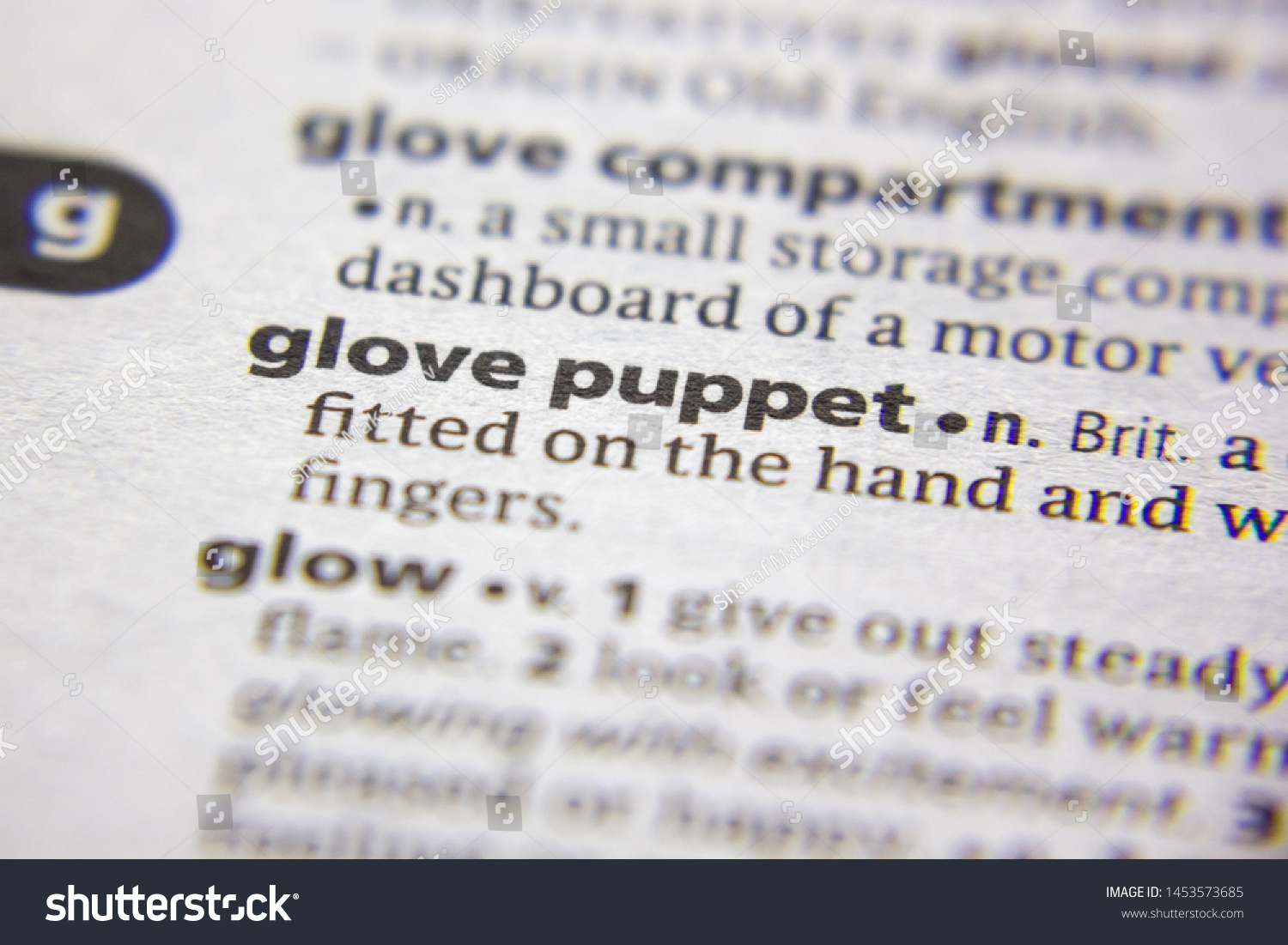 glove dictionary