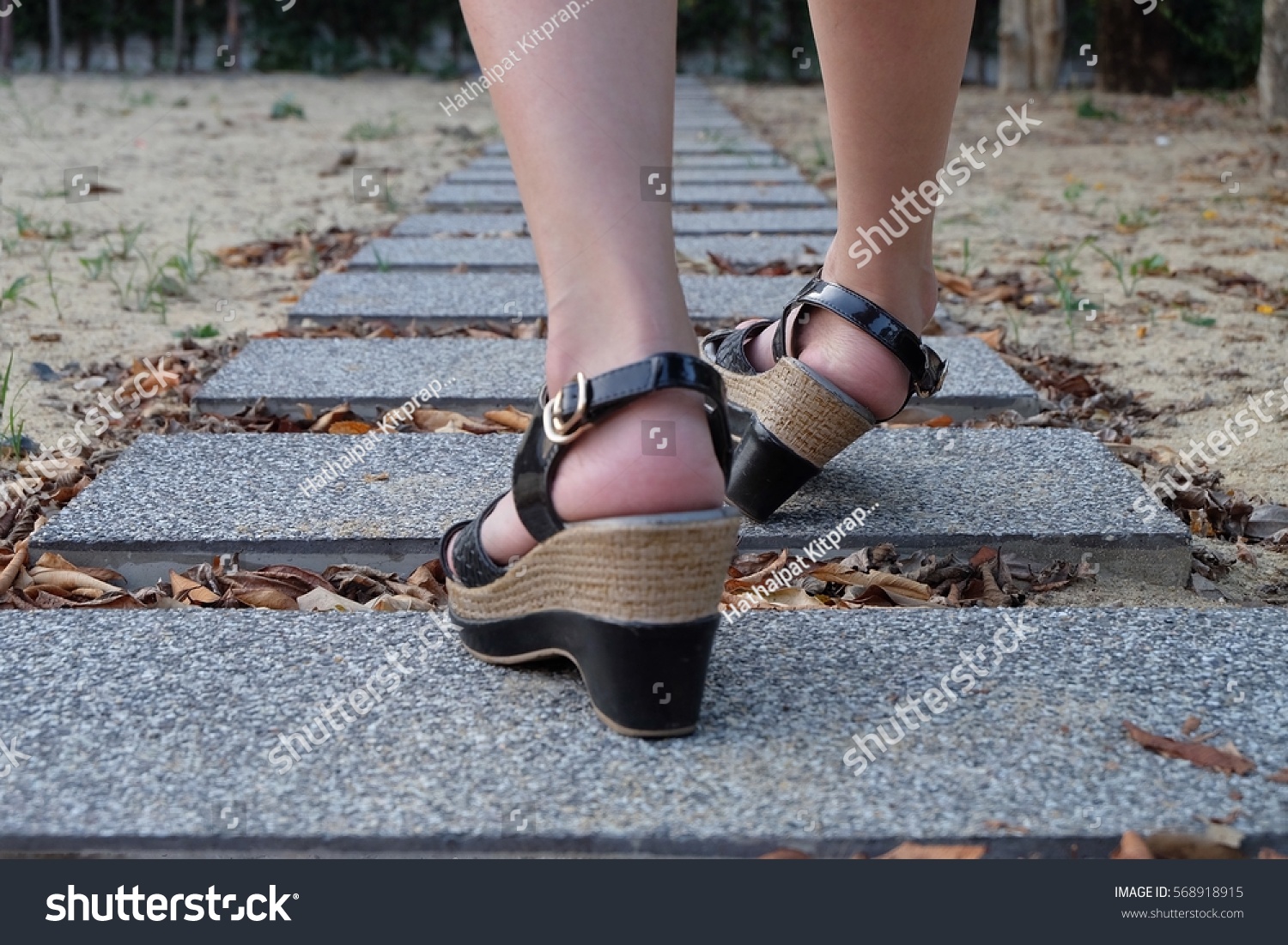 sprained ankle heels