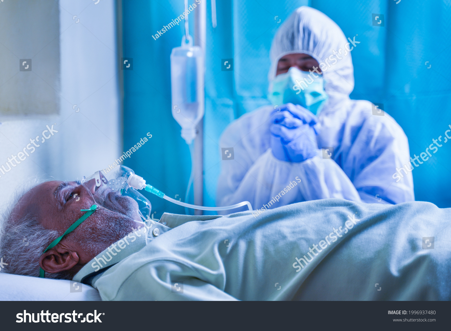 2,202 Family praying hospital Images, Stock Photos & Vectors | Shutterstock