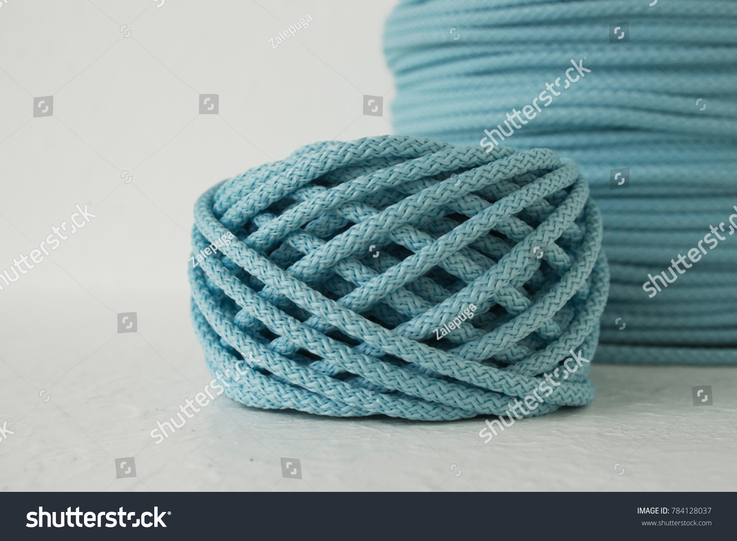 thick rope yarn