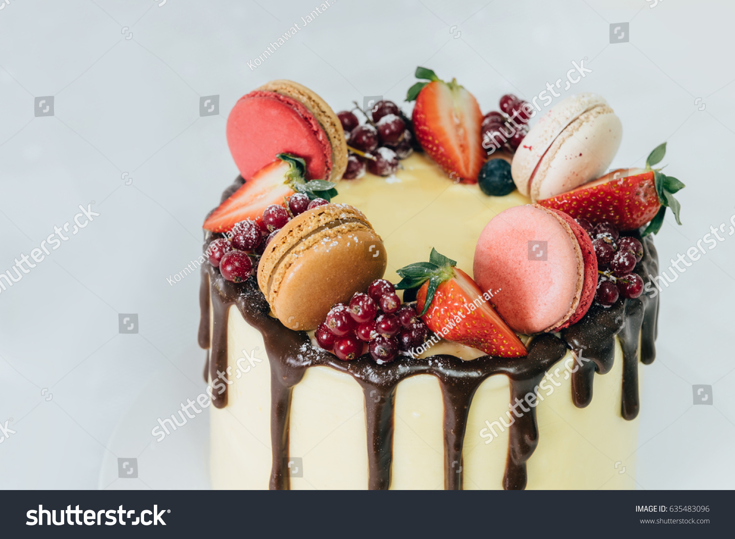 Download Yellow Cake Topping Blueberry Strawberry Raspberry Food And Drink Stock Image 635483096 Yellowimages Mockups