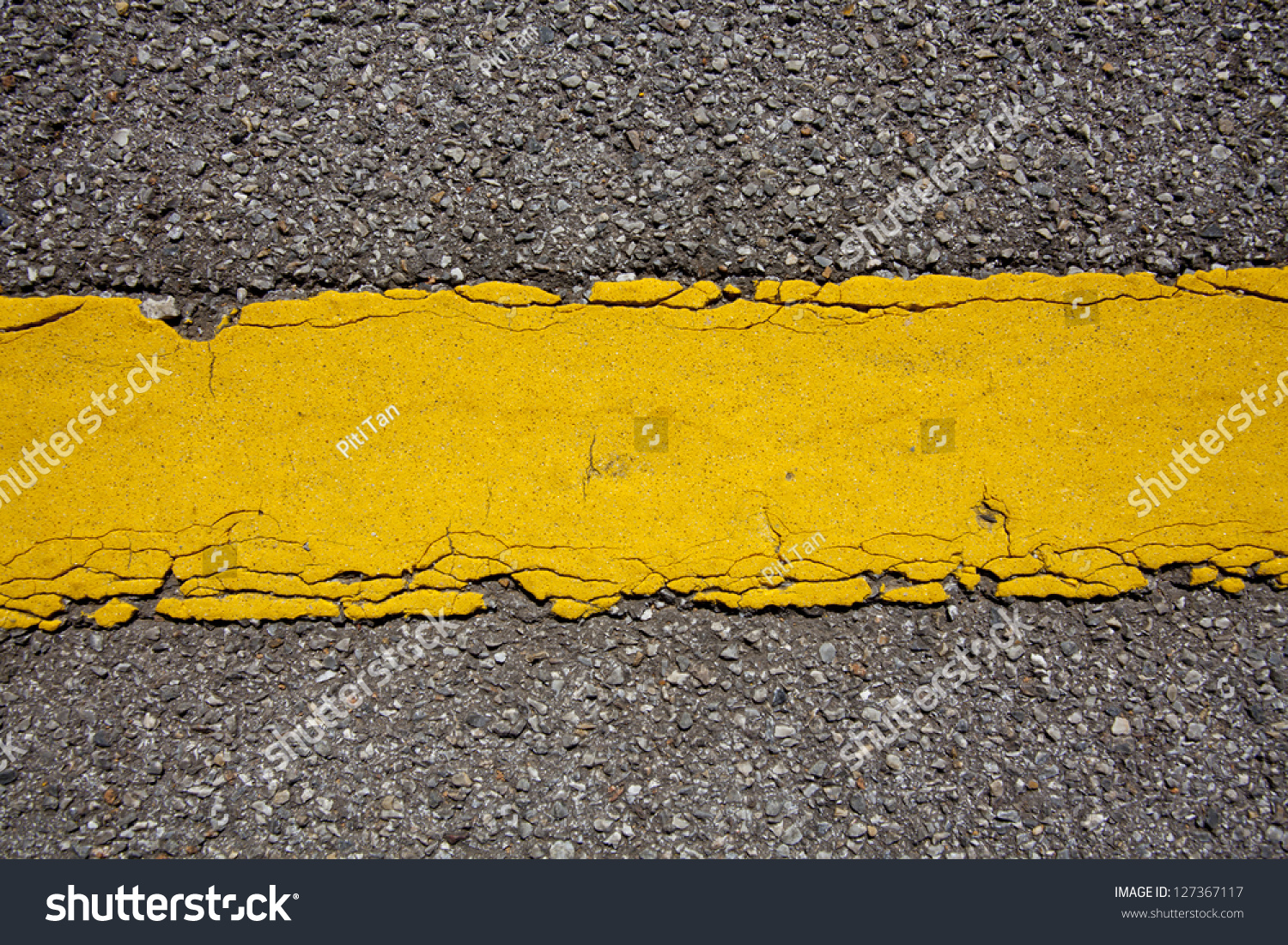 Yellow Line, Texture Of Yellow Street Line Dividing Road Stock Photo ...