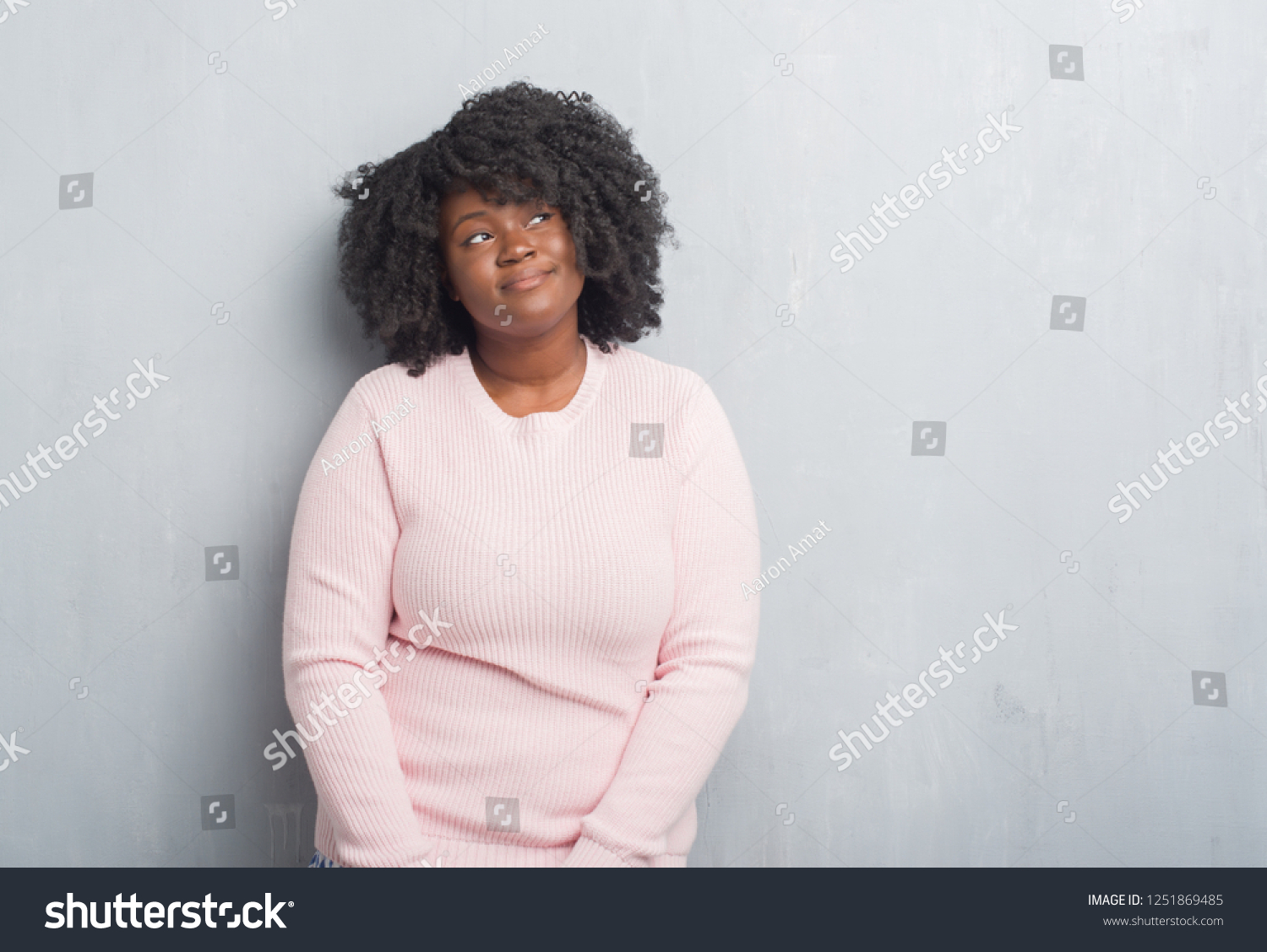 8,942 Plus size woman thinking Images, Stock Photos & Vectors ...