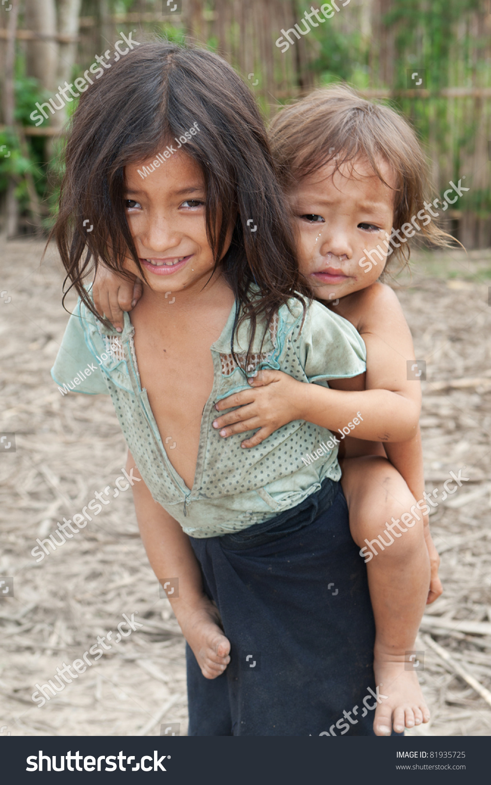 Young Asian Girl Piggyback Toddler Stock Photo 81935725 : Shutterstock