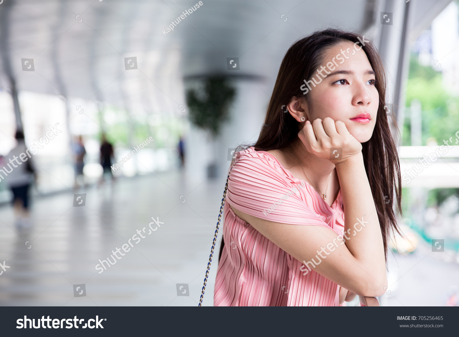 Young Asian Girl Waiting Friend Stock Photo 705256465 | Shutterstock