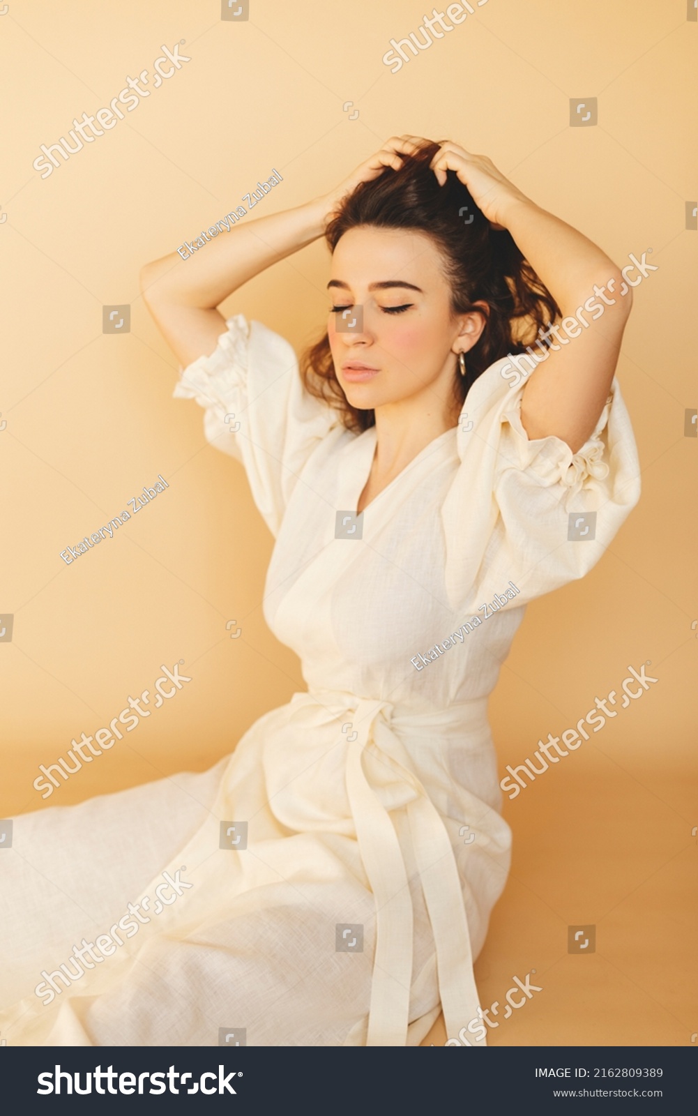 Young Attractive Cheerful Girl Sitting On Stock Footage SBV 323307428