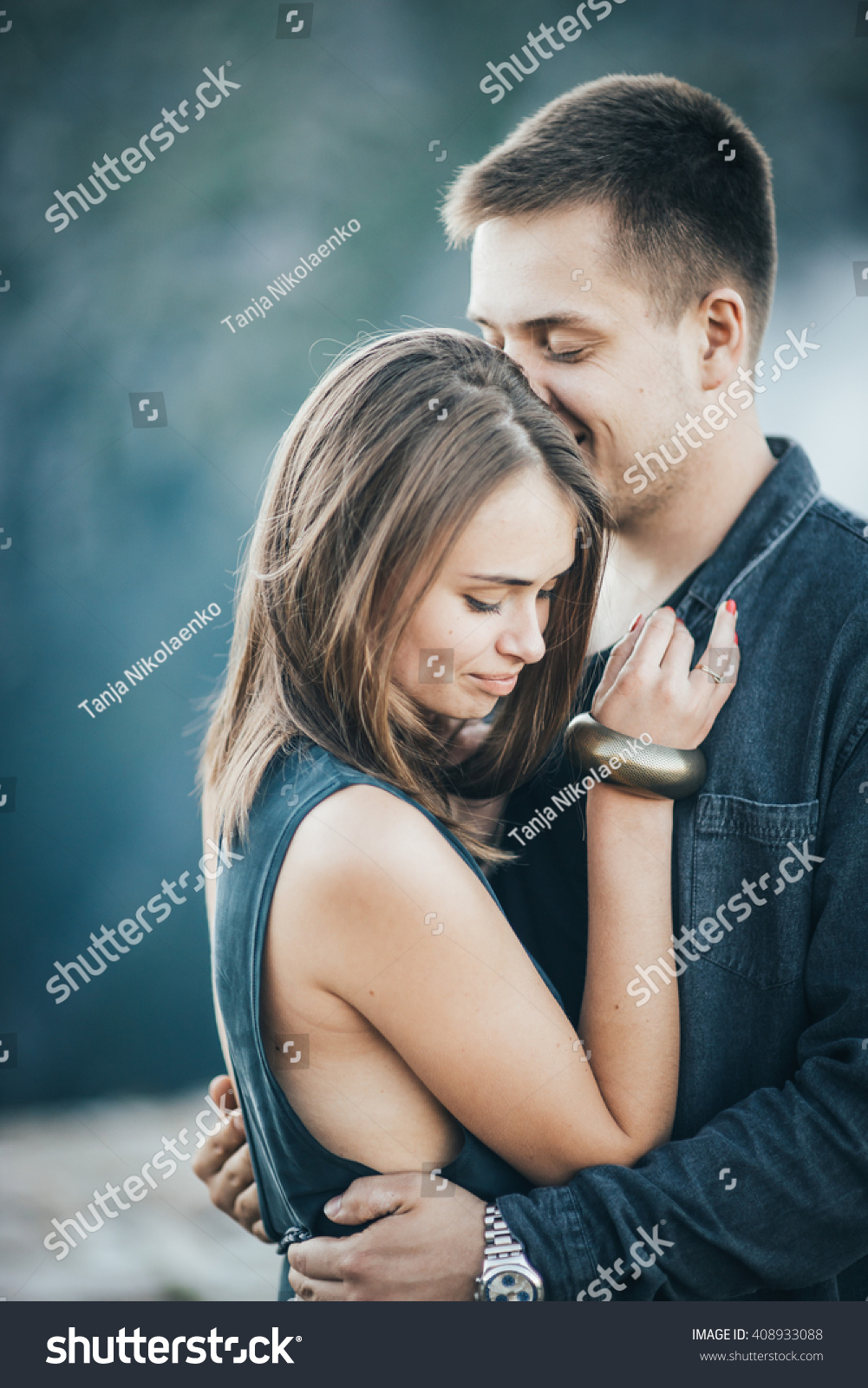 Hot horny young girls kissing Hot horny young girls kissing